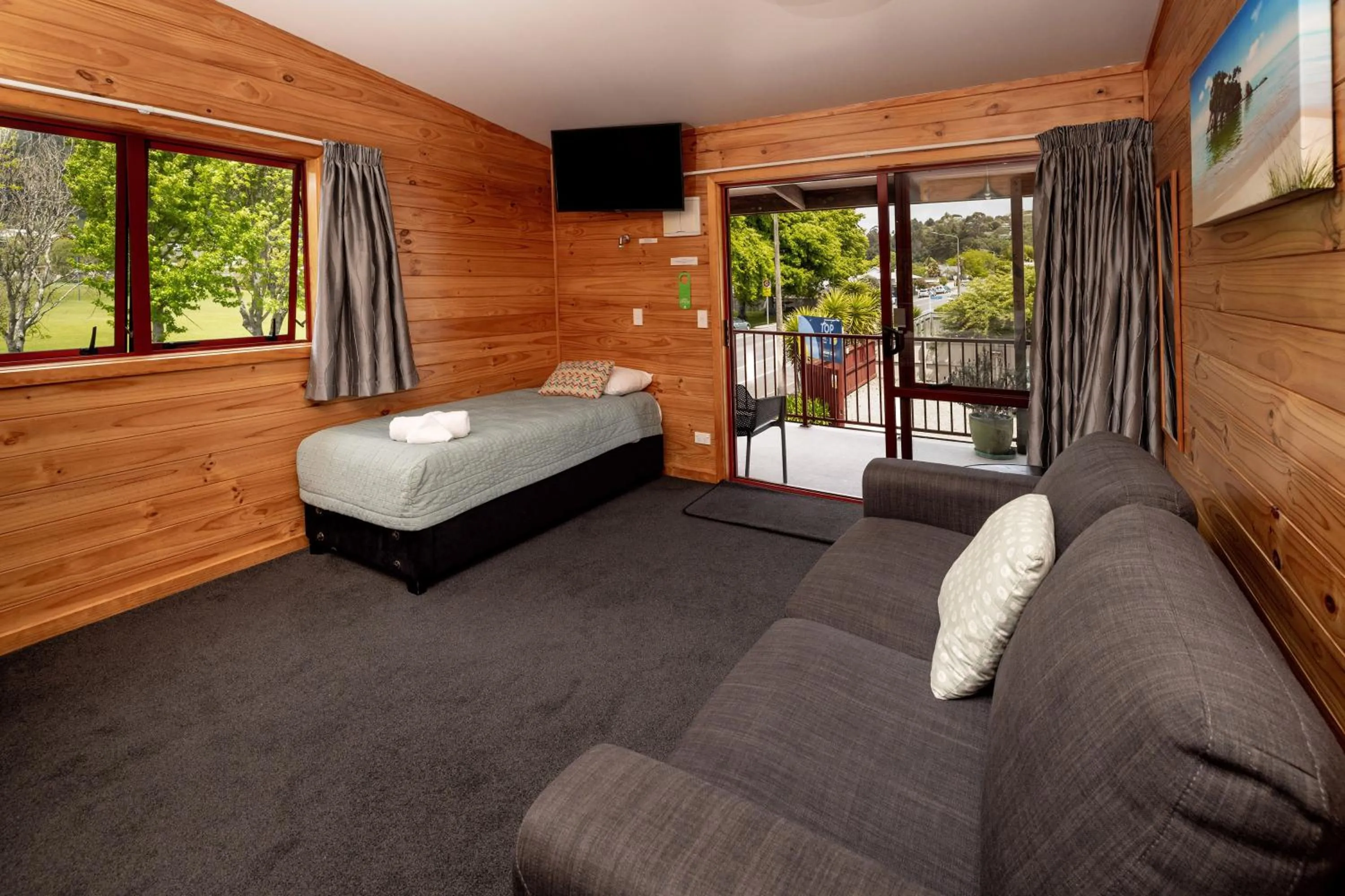 Bed in Nelson City TOP 10 Holiday Park