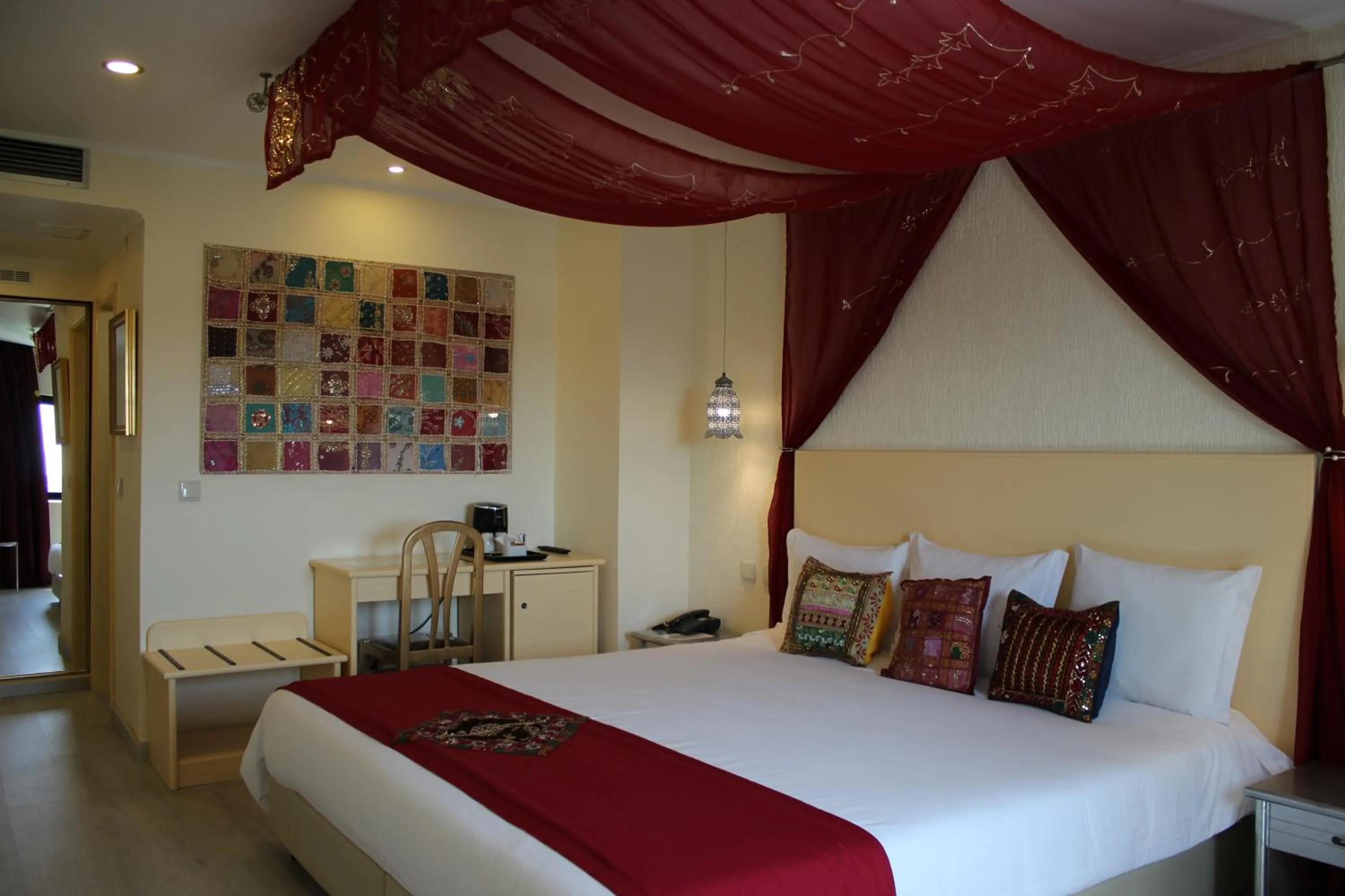 Bed in Hotel A.S. Lisboa