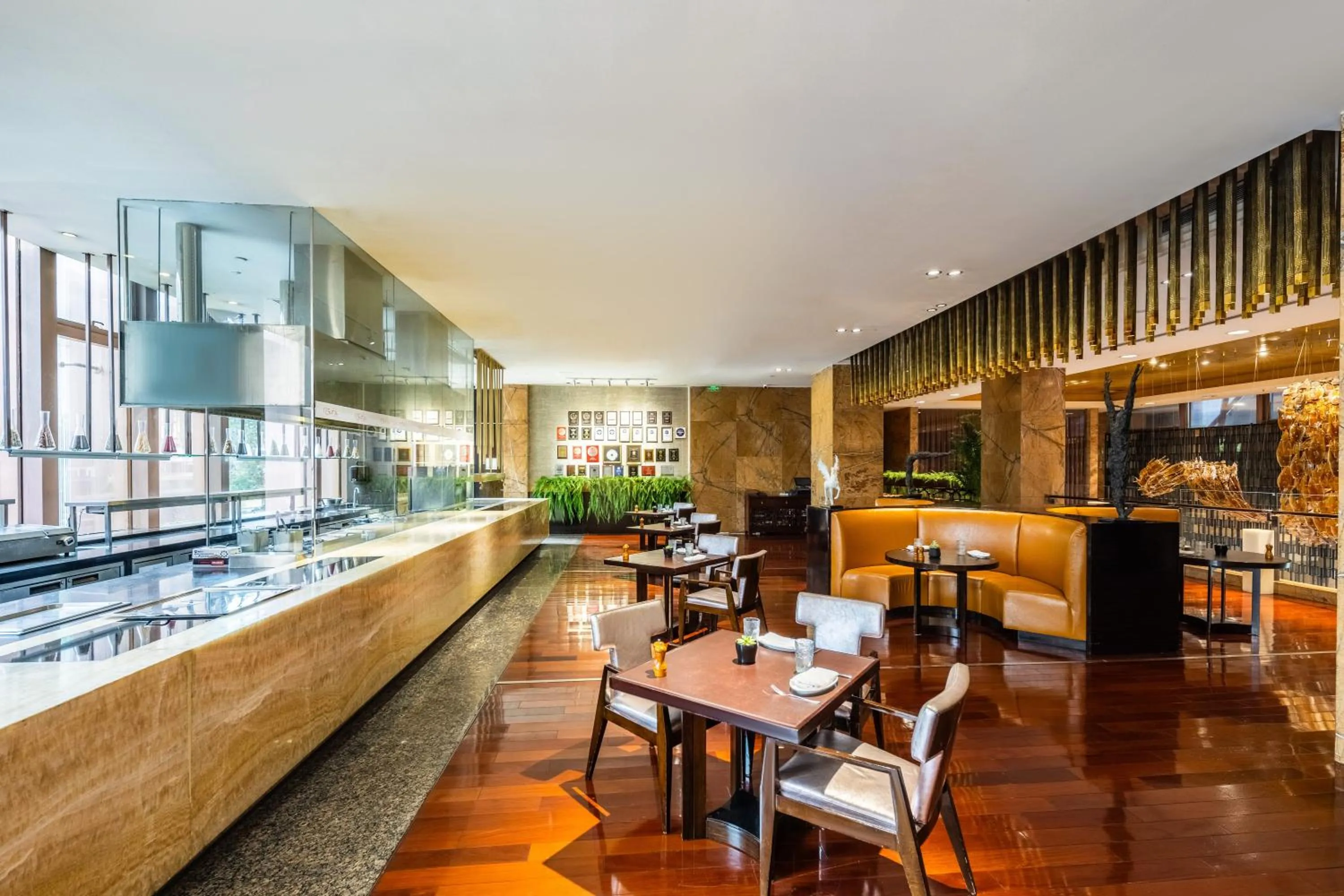 Restaurant/places to eat in Fairmont Beijing