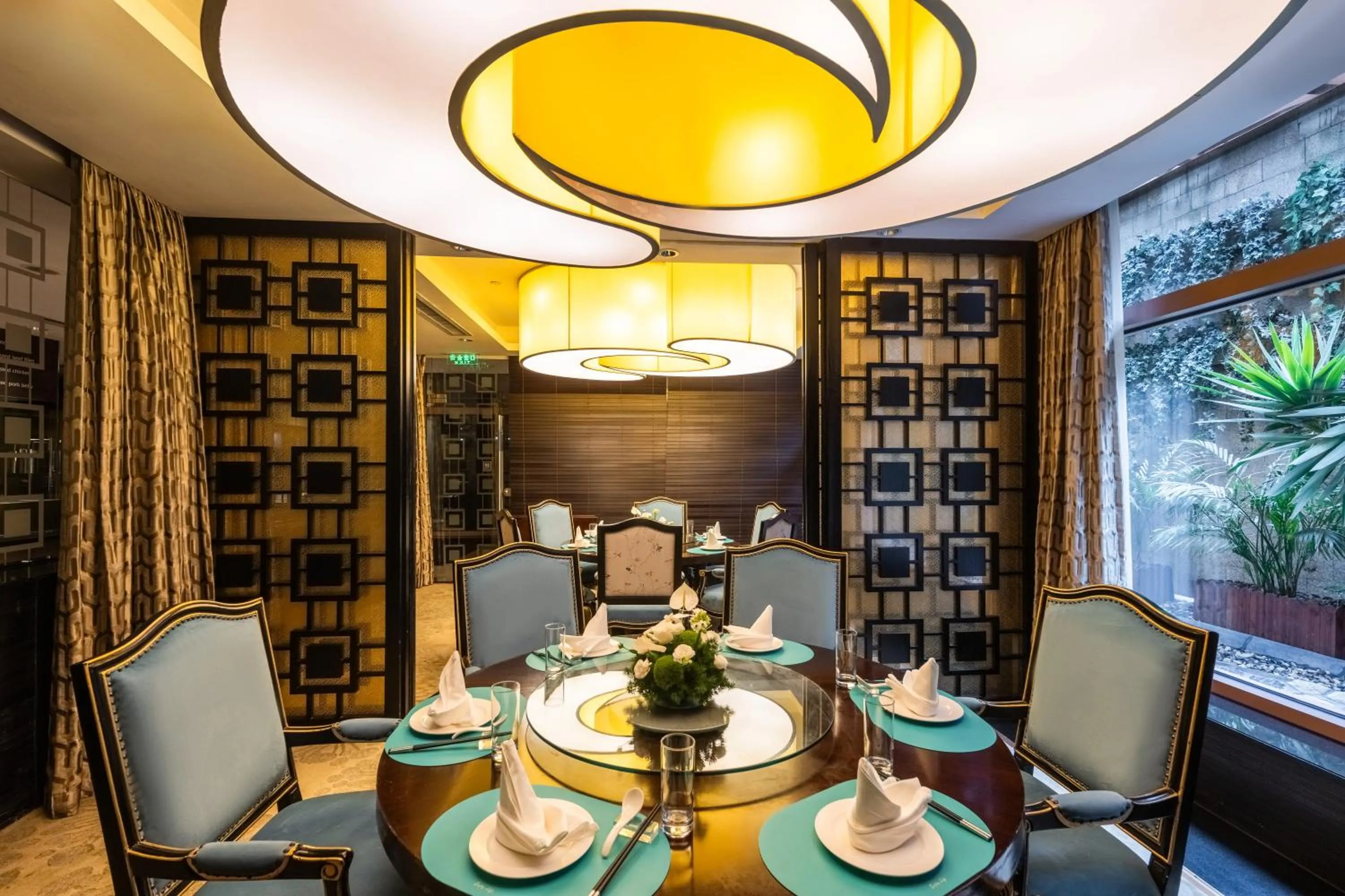 Restaurant/places to eat in Fairmont Beijing