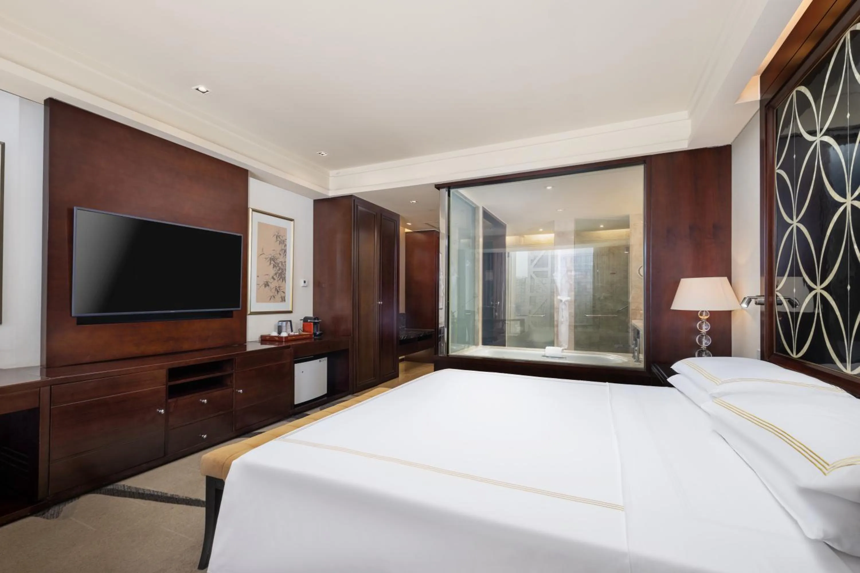 Bedroom, Bed in Fairmont Beijing