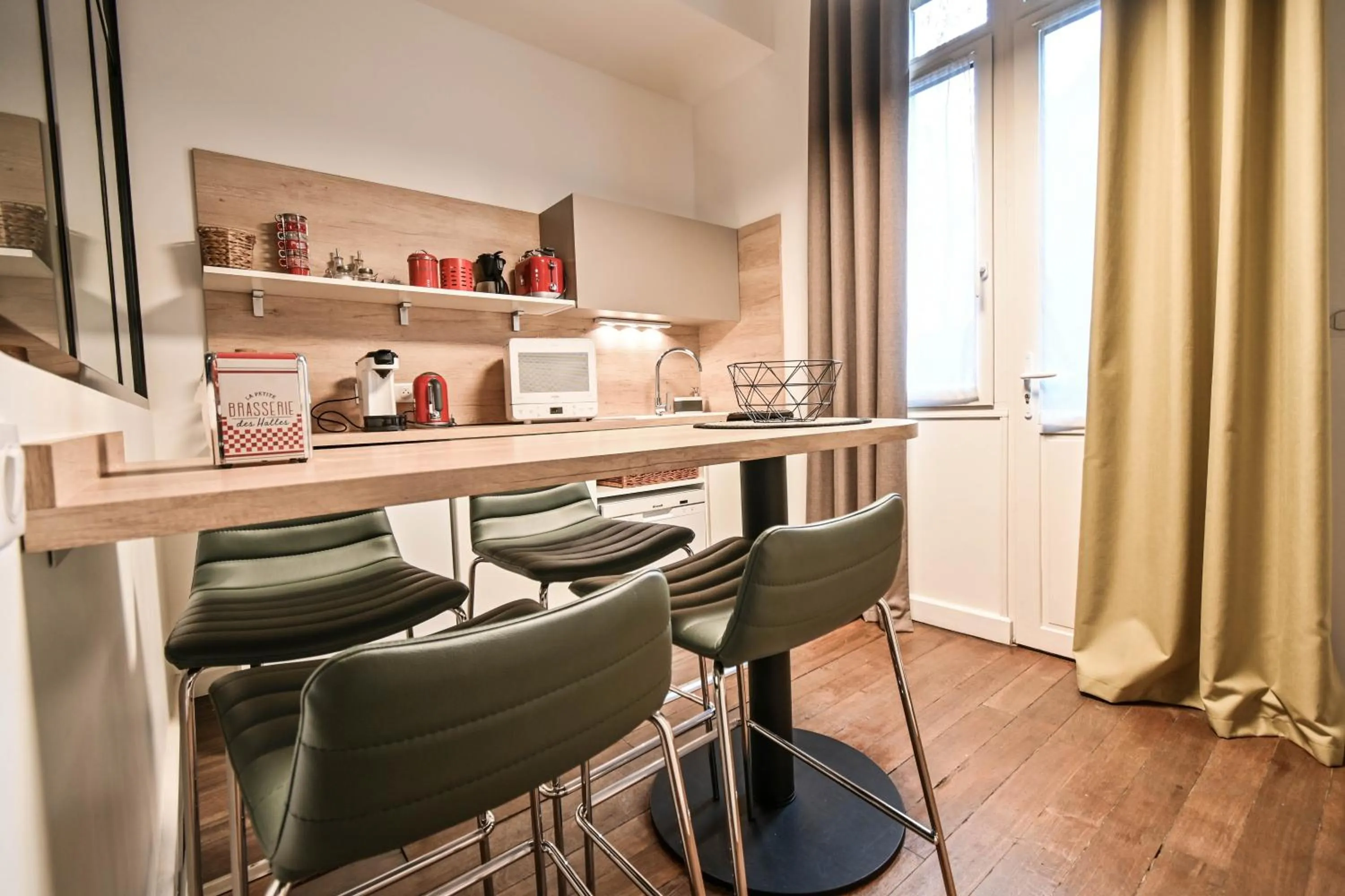 Kitchen or kitchenette in Les cles du 27 Paris