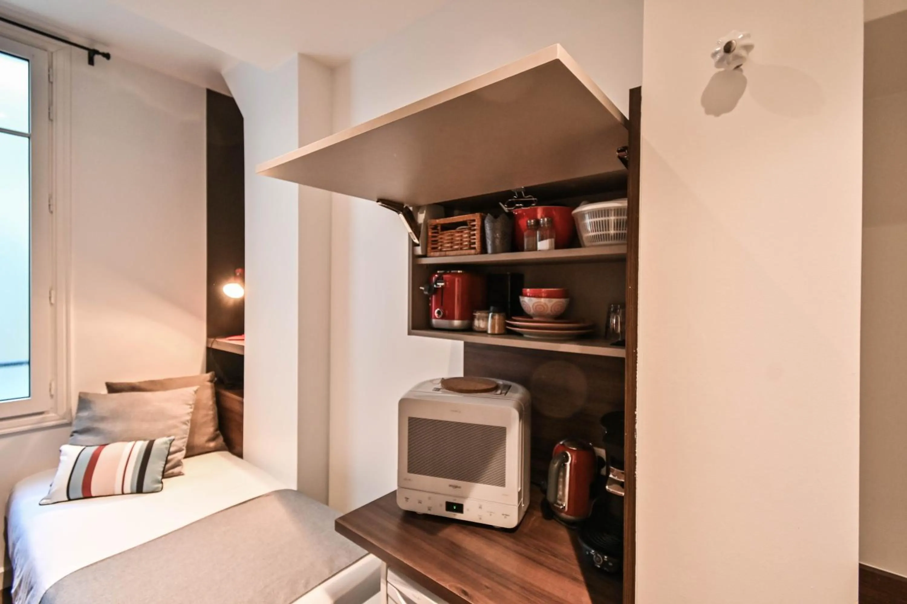 Coffee/tea facilities, Bed in Les cles du 27 Paris