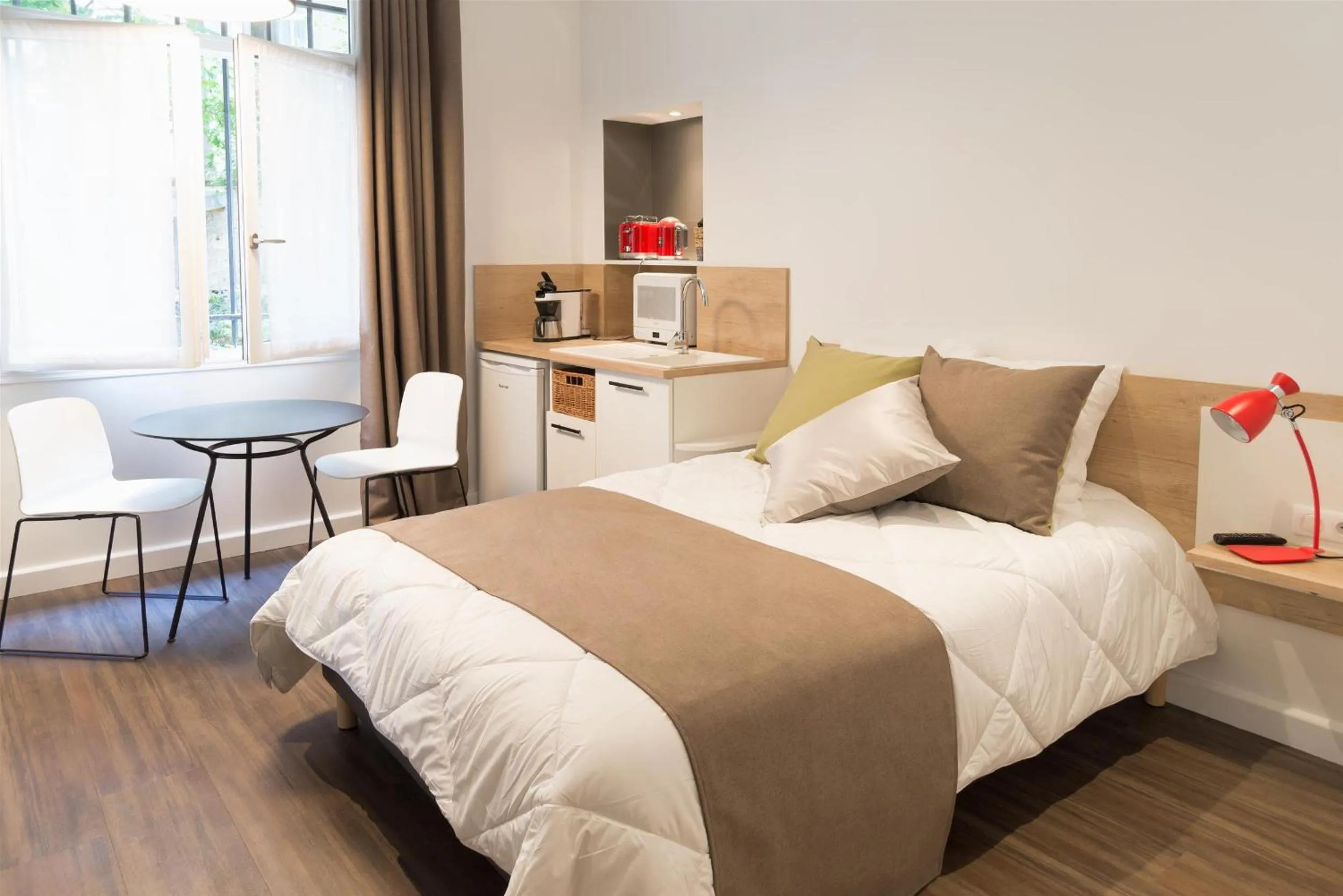 Photo of the whole room, Bed in Les cles du 27 Paris