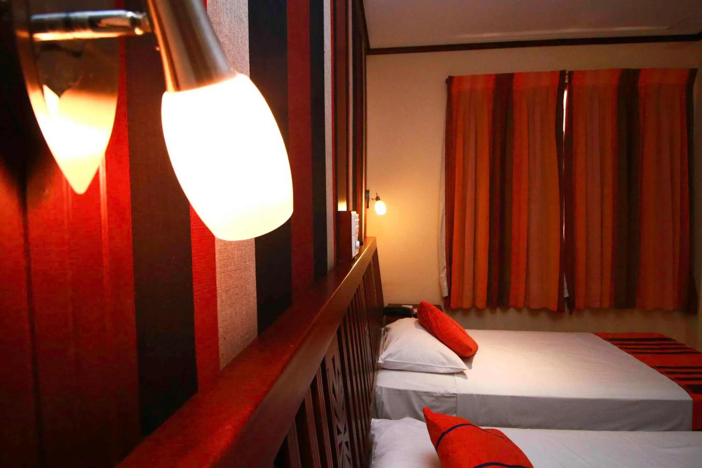 Bed in Colombo City Hotels (Pvt) Ltd