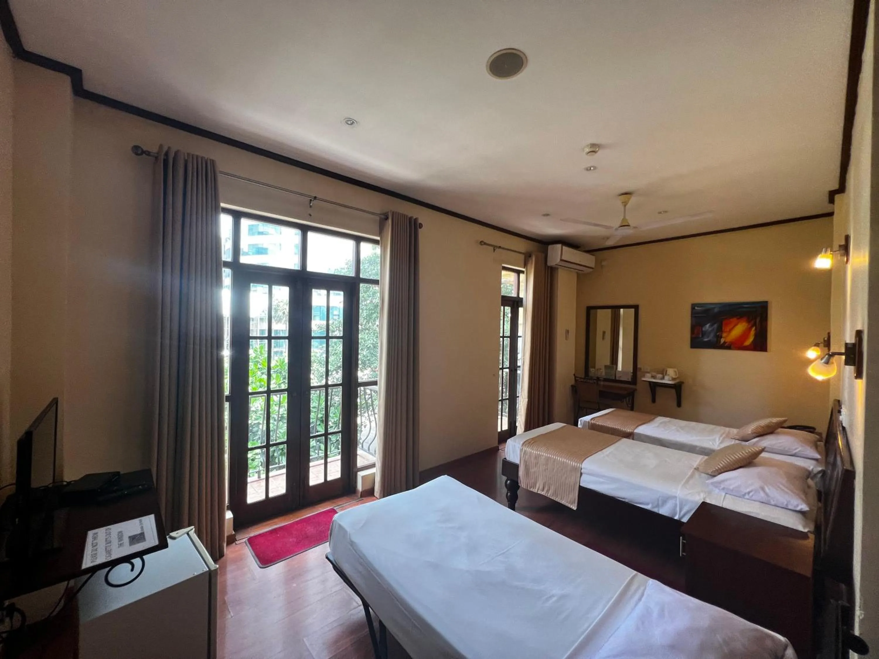 Bed in Colombo City Hotels (Pvt) Ltd