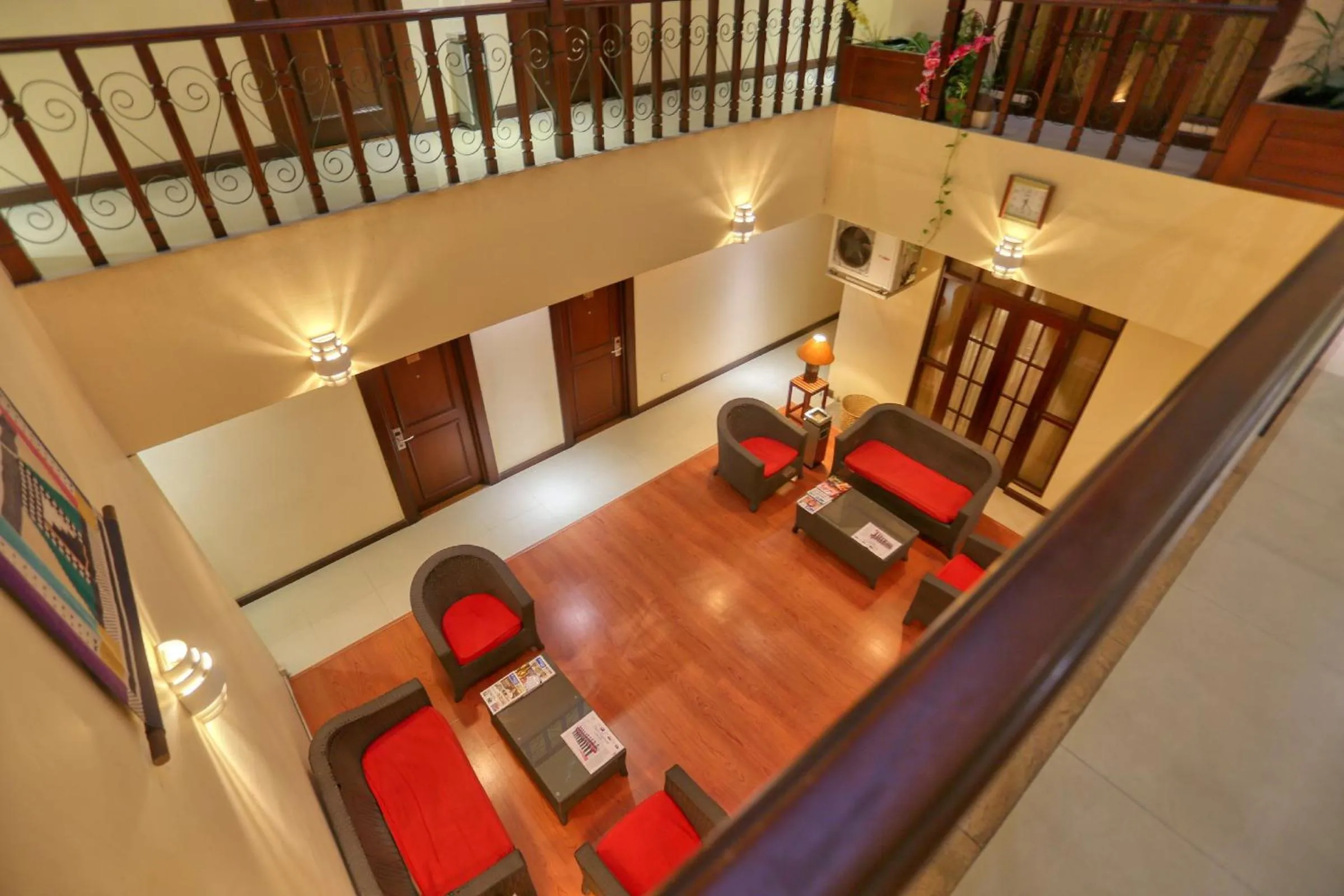 Seating area in Colombo City Hotels (Pvt) Ltd