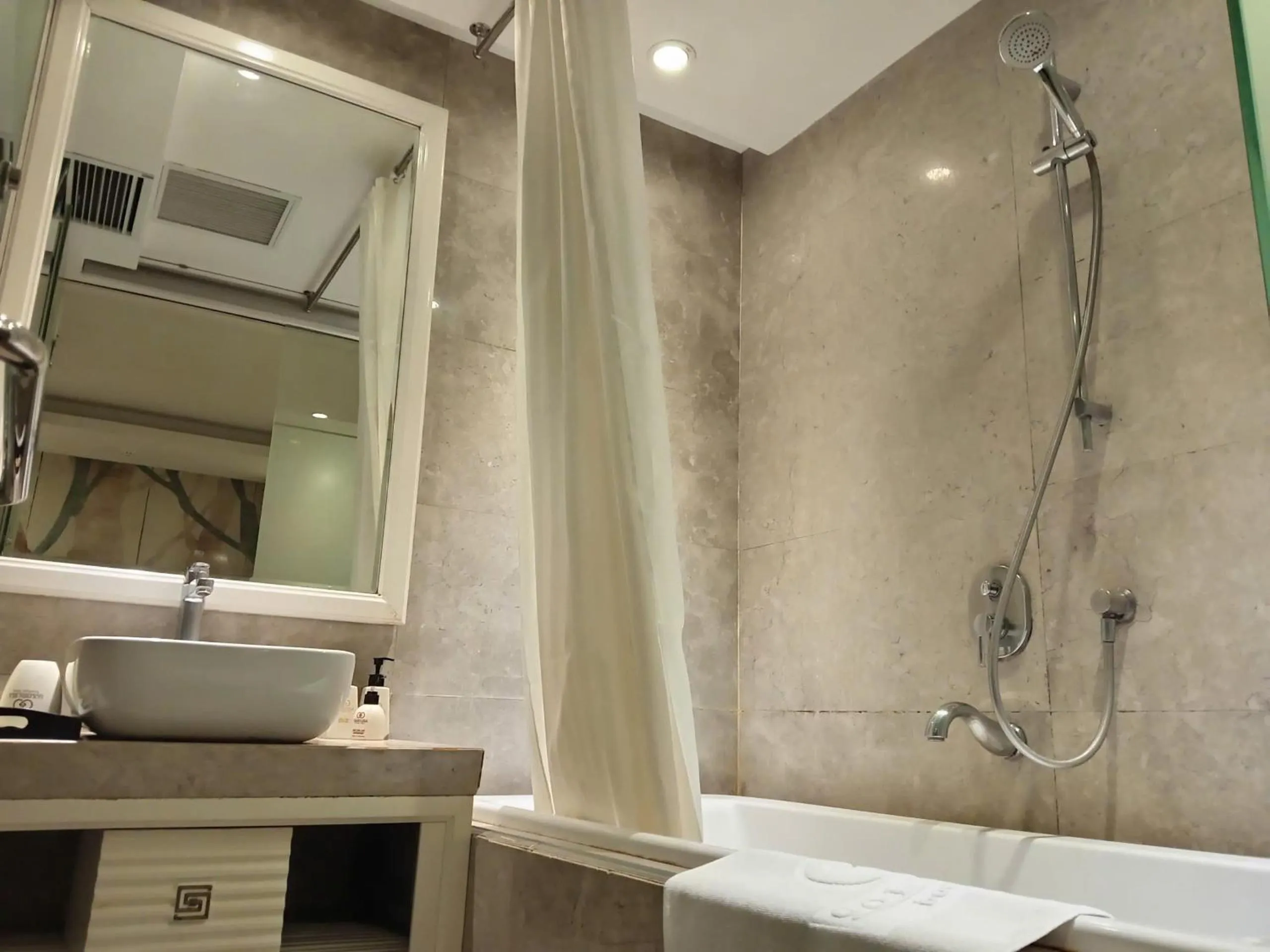 Bathroom in Golden Silk Boutique Hotel