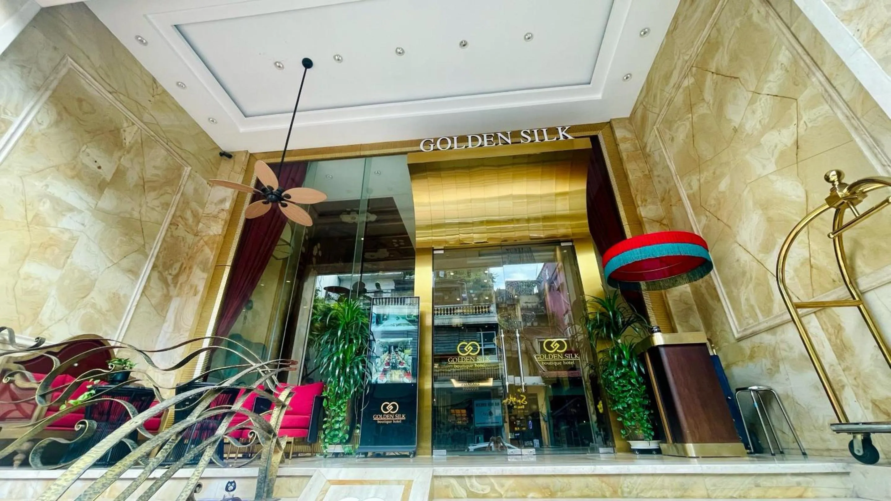 Facade/entrance in Golden Silk Boutique Hotel
