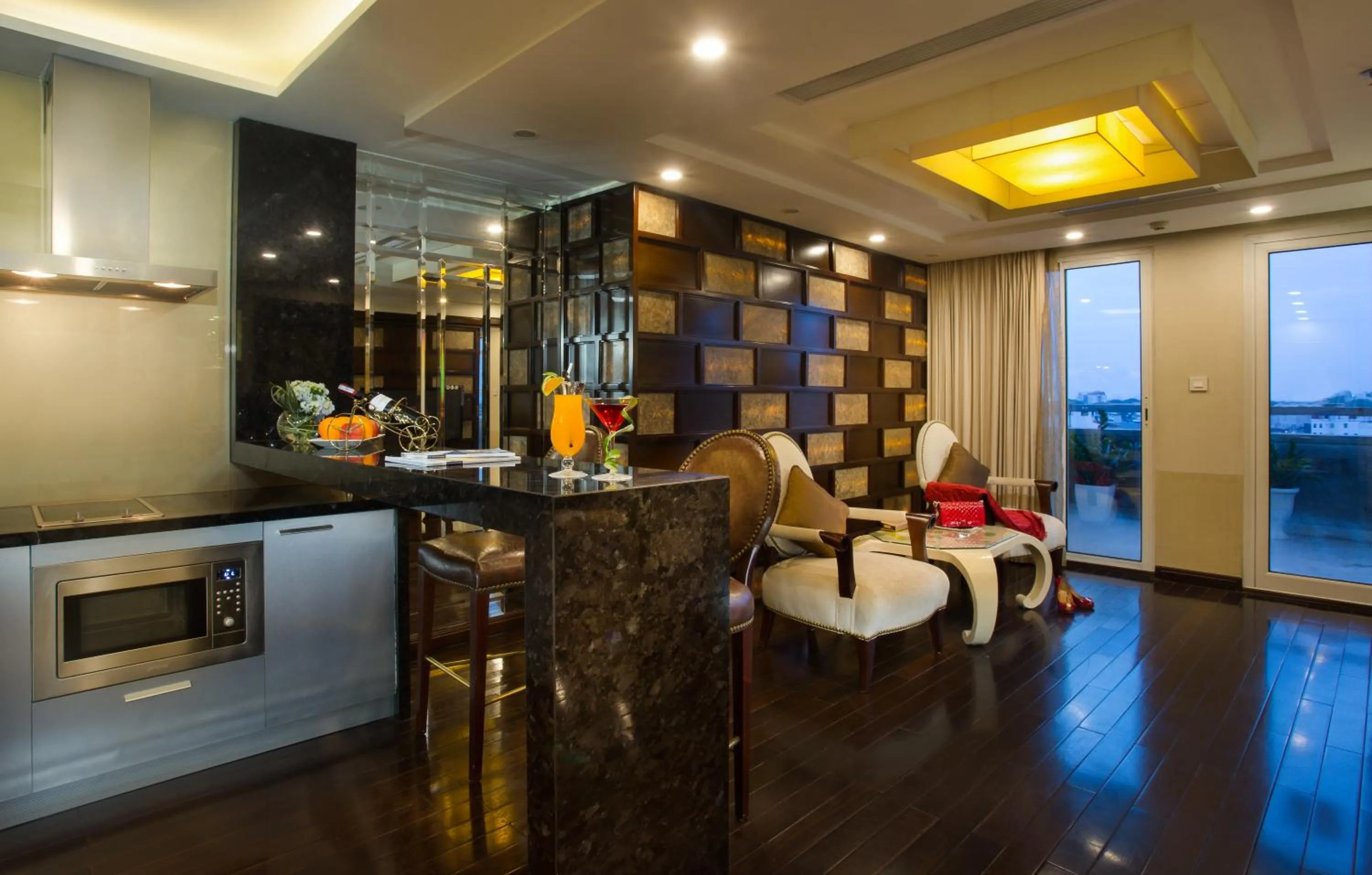 Kitchen or kitchenette in Golden Silk Boutique Hotel