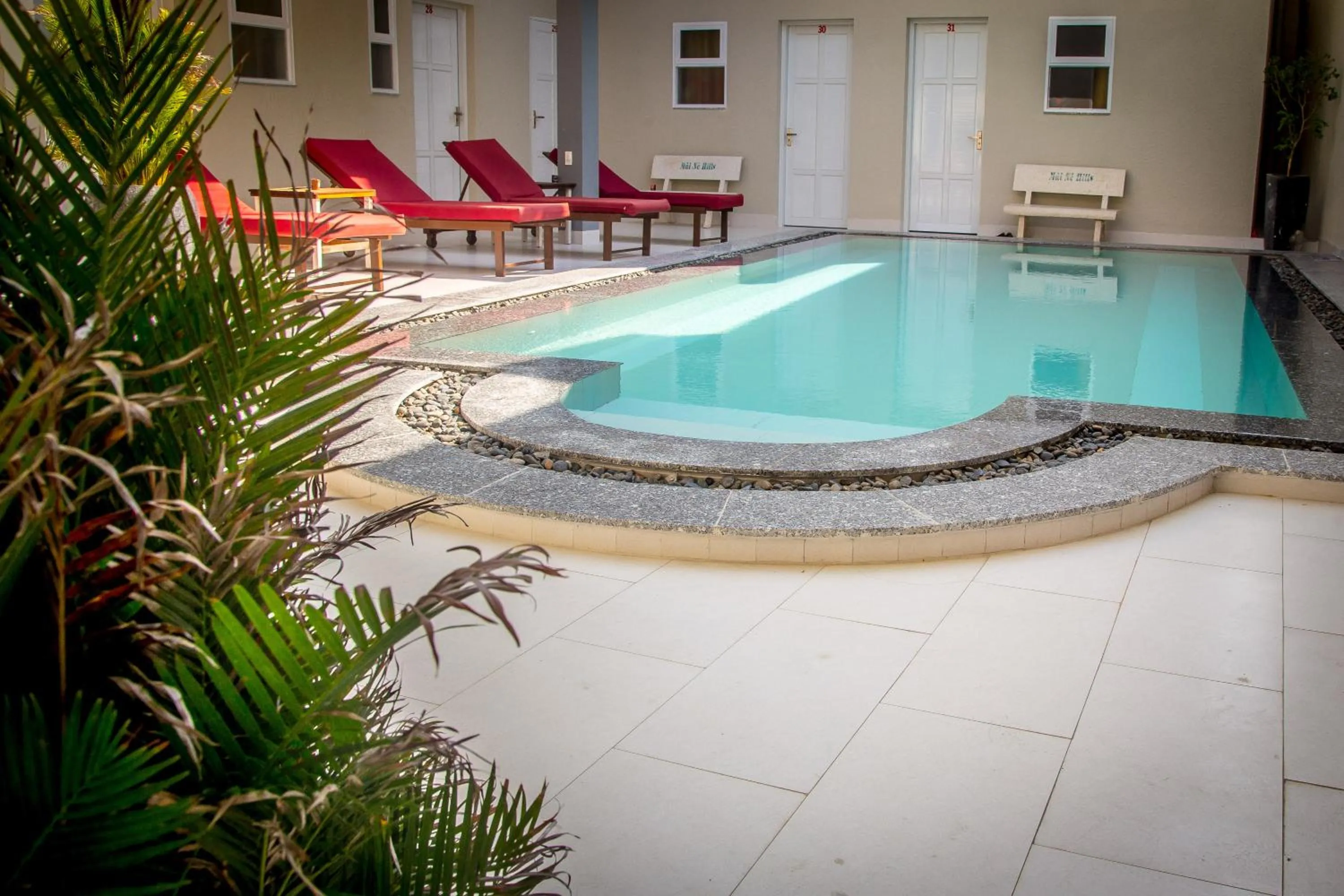 Swimming pool in Mui Ne Hills Budget Hotel