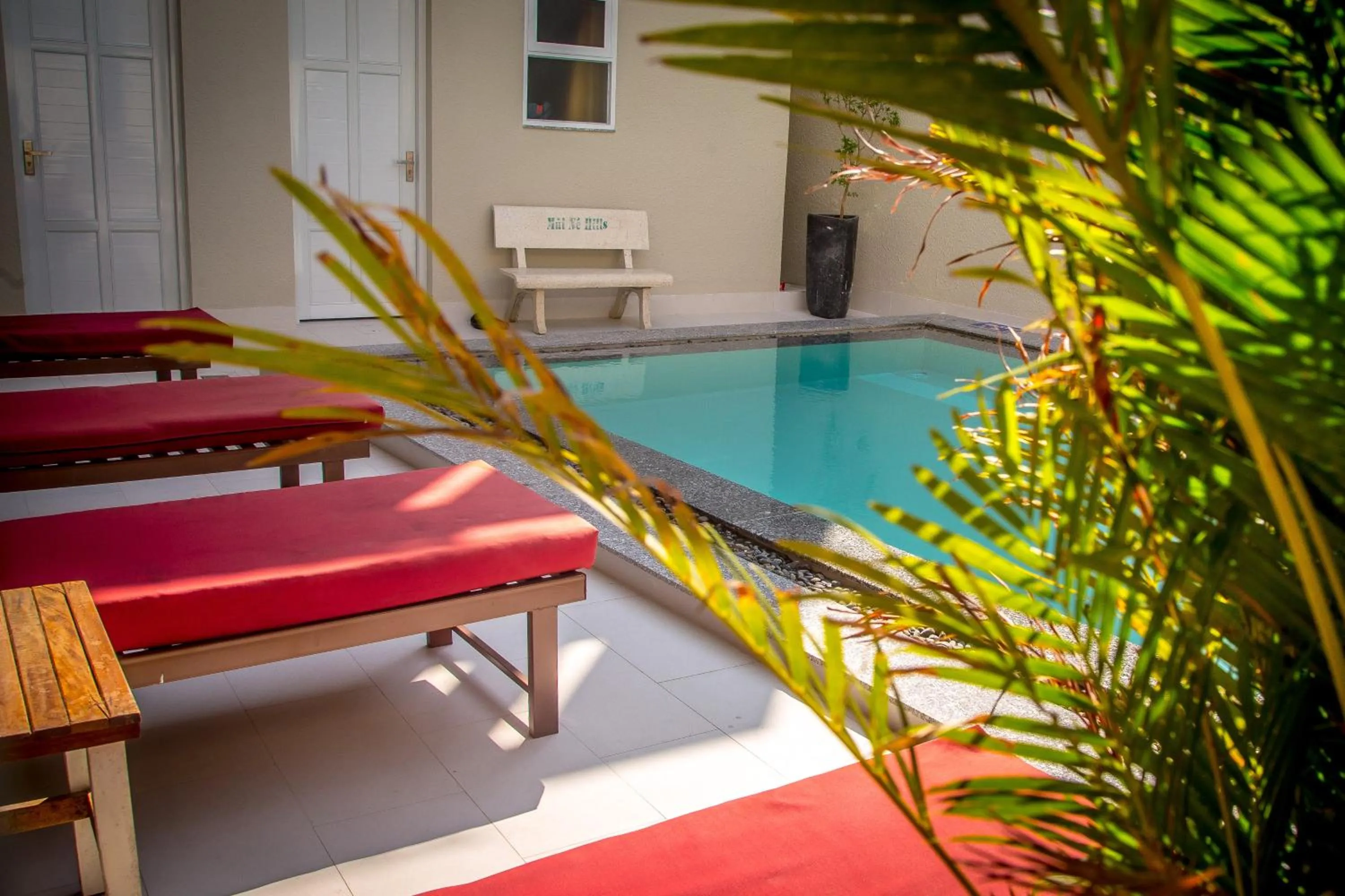 Swimming pool in Mui Ne Hills Budget Hotel