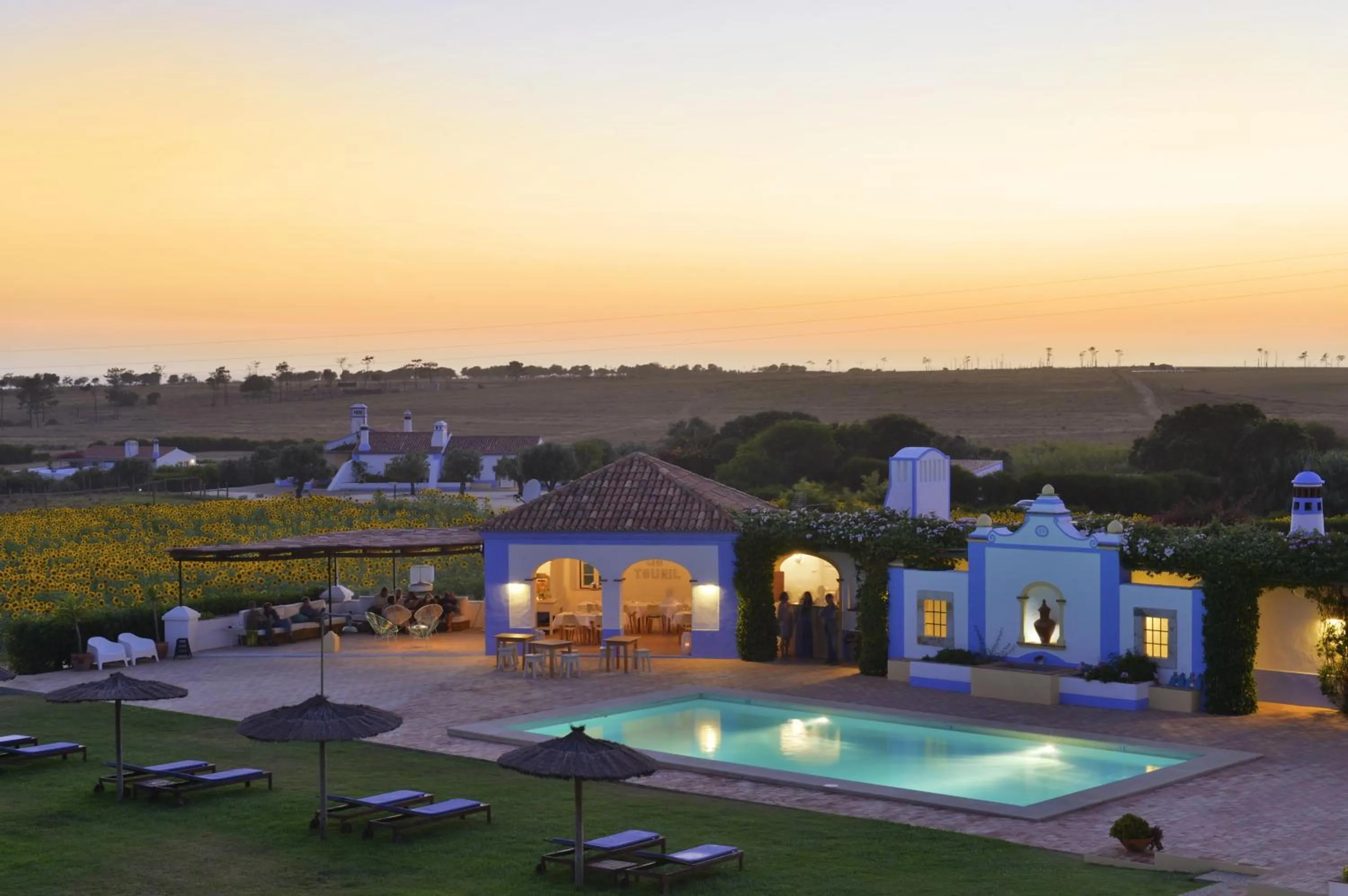 Restaurant/places to eat in Herdade Do Touril