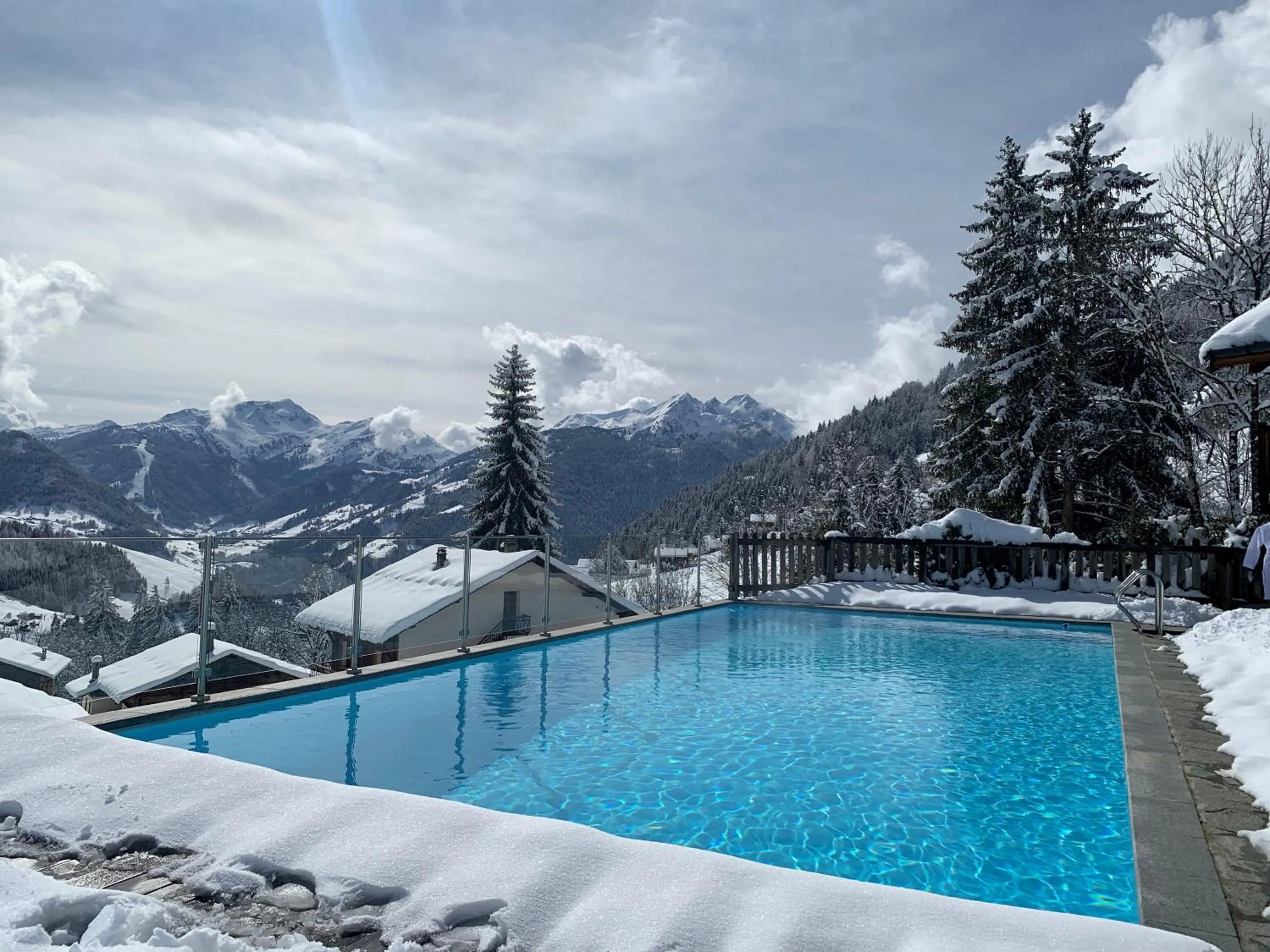 Mountain view in Hôtel La Ferme du Chozal, Chalet de tradition