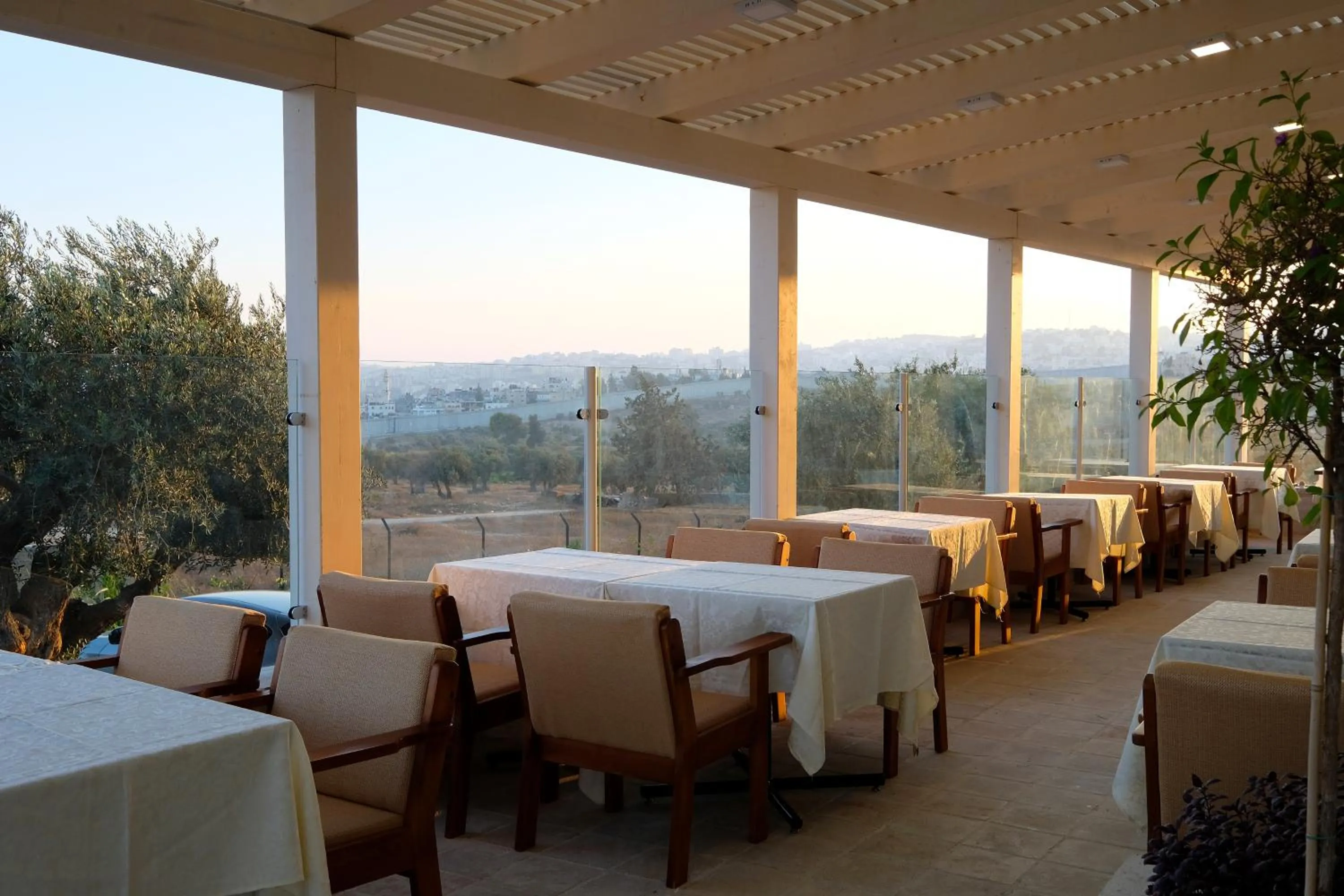 Restaurant/places to eat in Tantur Hills Hotel - Jerusalem