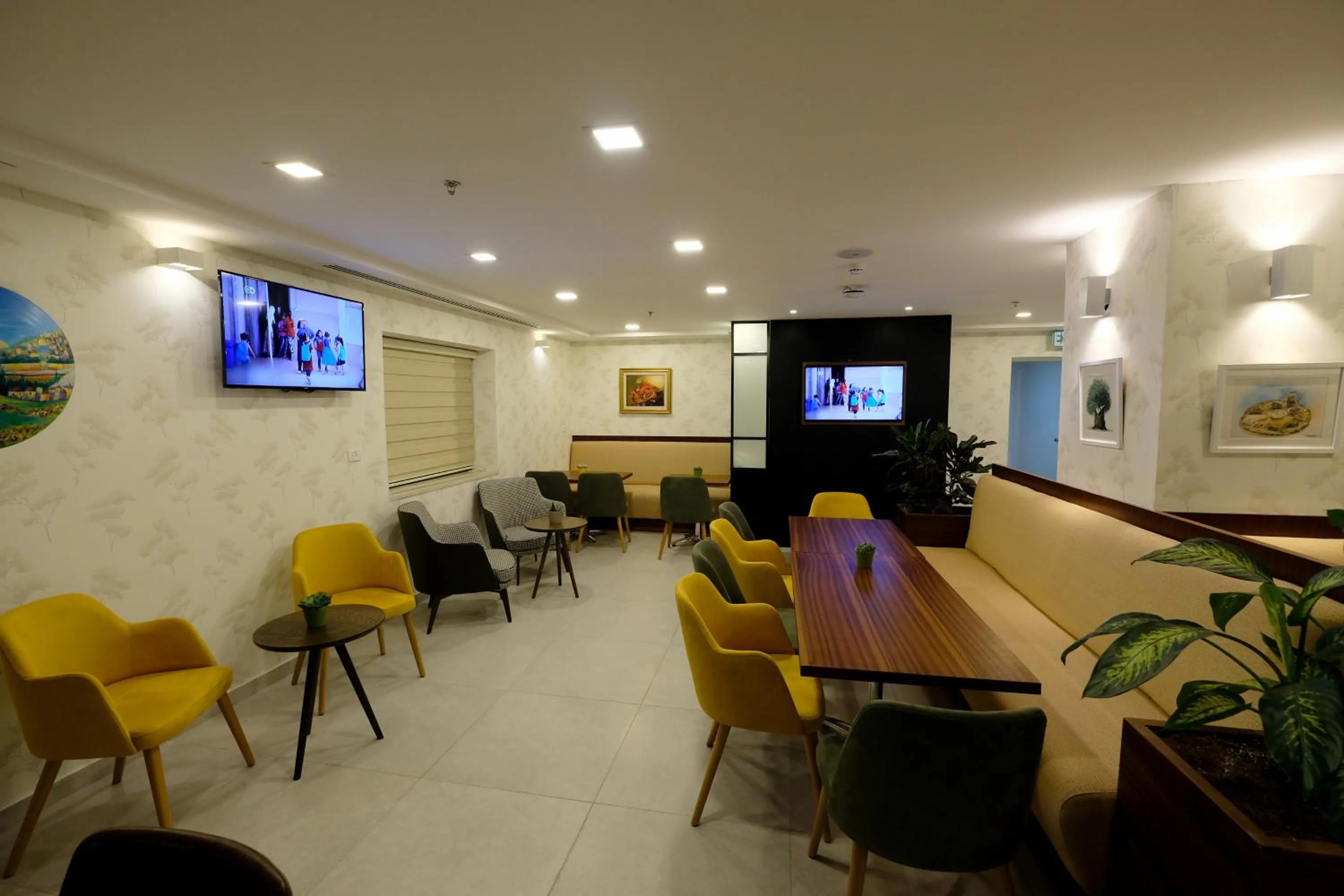 Restaurant/places to eat in Tantur Hills Hotel - Jerusalem