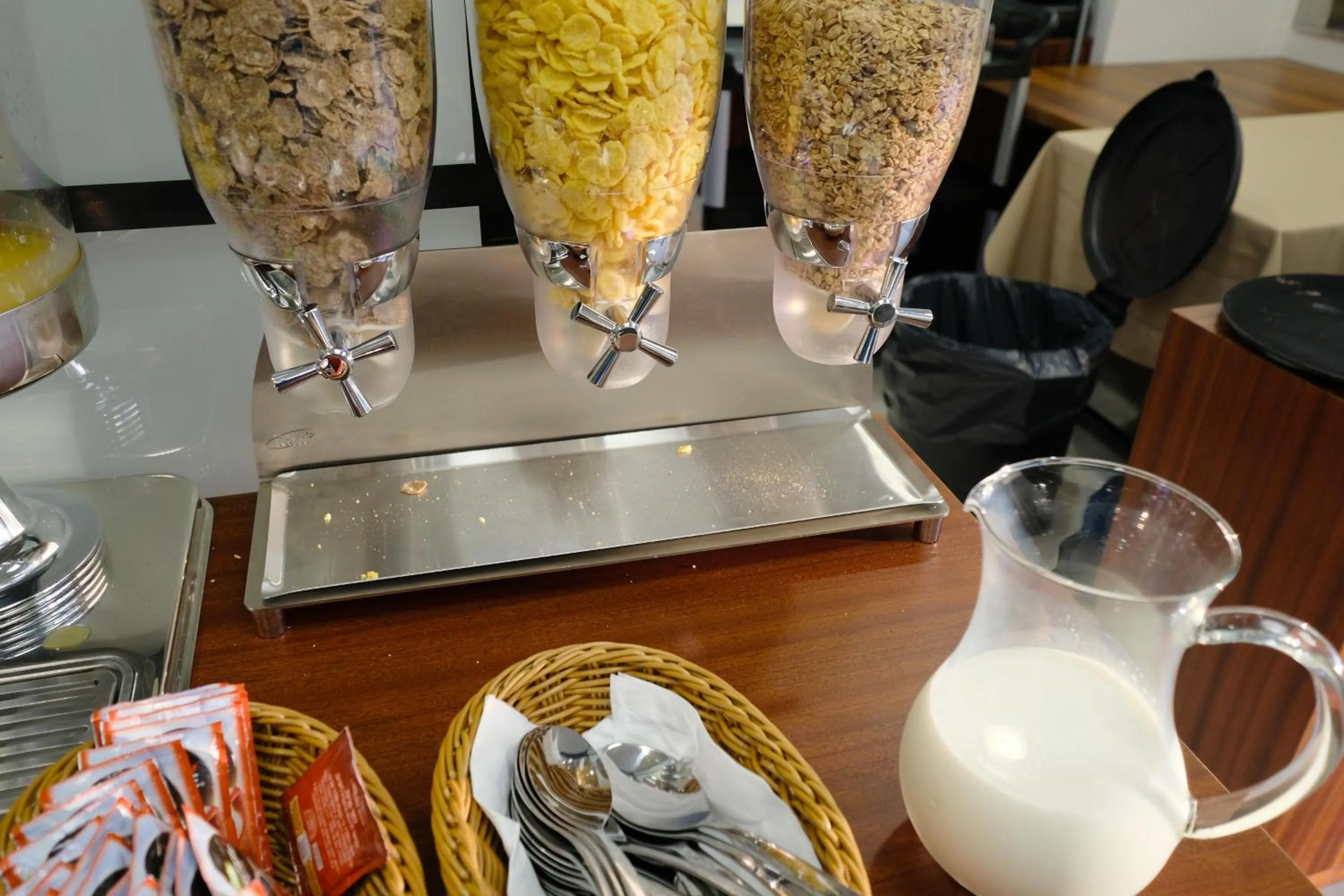 Breakfast in Tantur Hills Hotel - Jerusalem