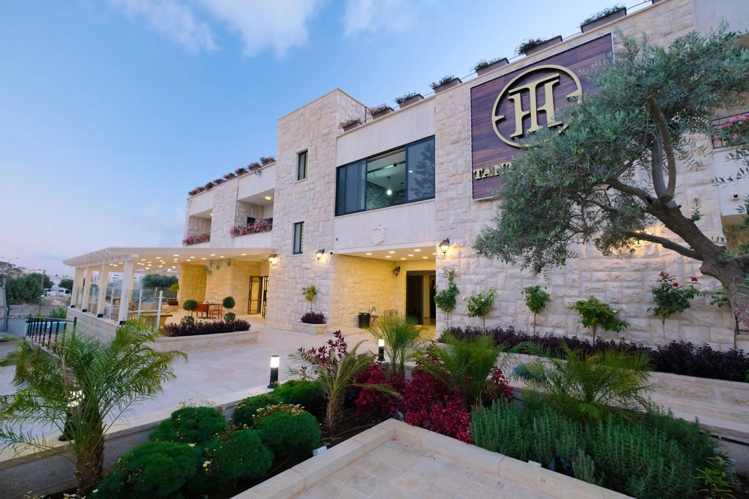 Restaurant/places to eat in Tantur Hills Hotel - Jerusalem