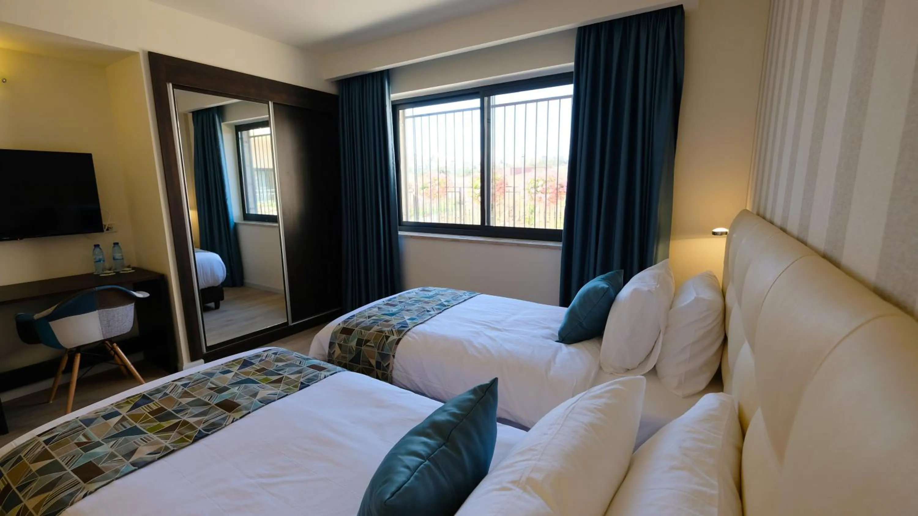 Photo of the whole room, Bed in Tantur Hills Hotel - Jerusalem