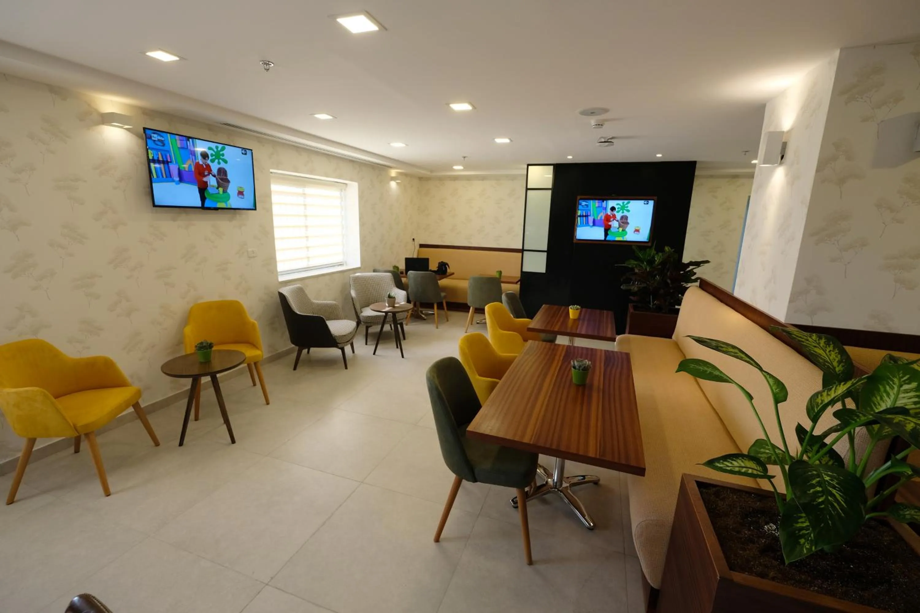 Restaurant/places to eat in Tantur Hills Hotel - Jerusalem