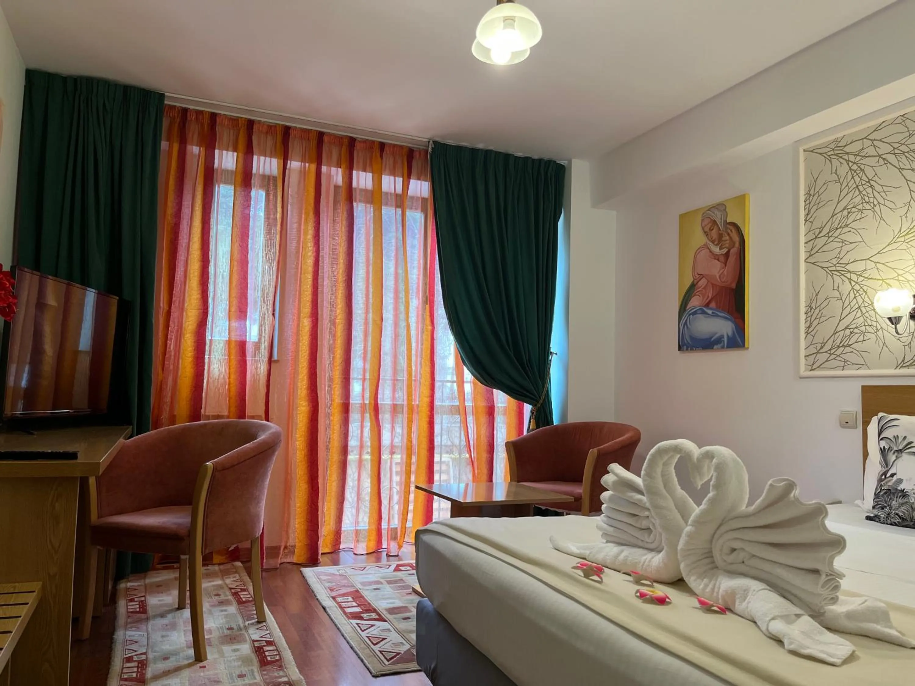 Bedroom, Bed in Hotel Michelangelo