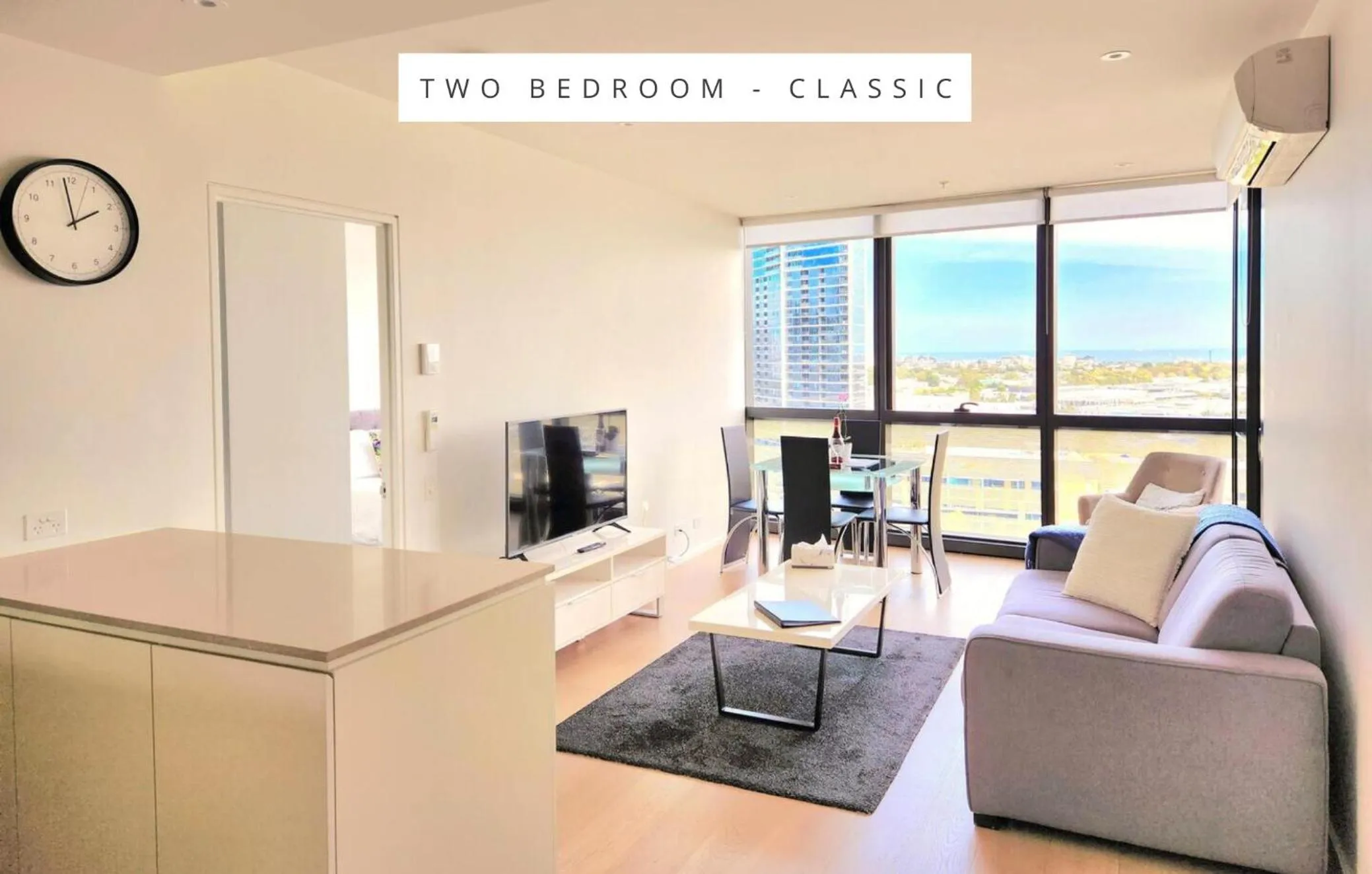 Natural landscape in Melbourne Lifestyle Apartments - Best Views on Collins