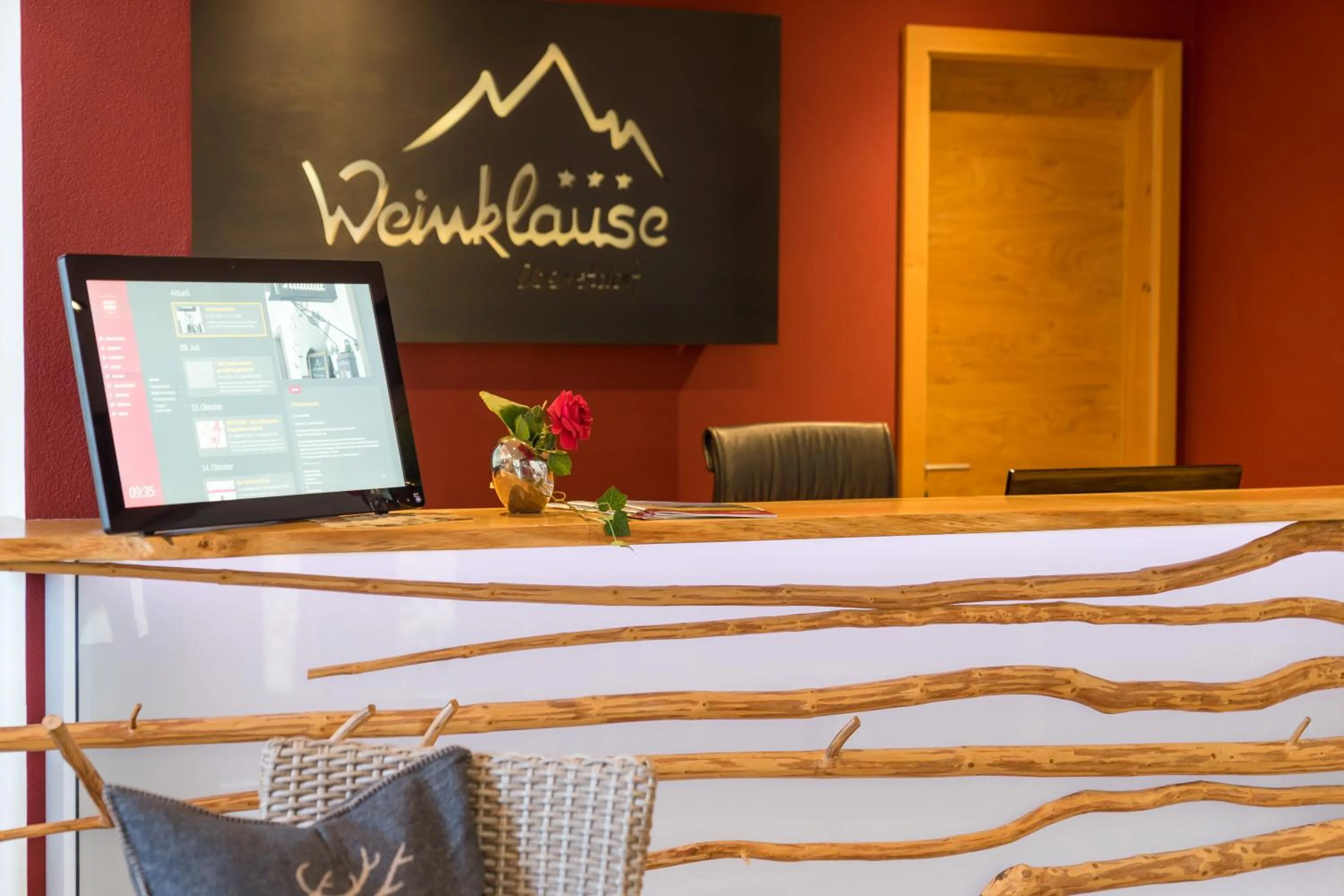 Property logo or sign in Aparthotel Weinklause Superior