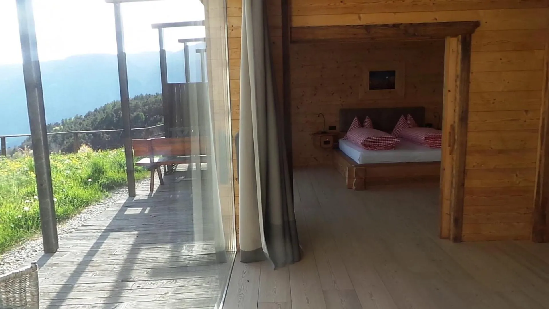 Bed in Albergo Gasthof zur Krone