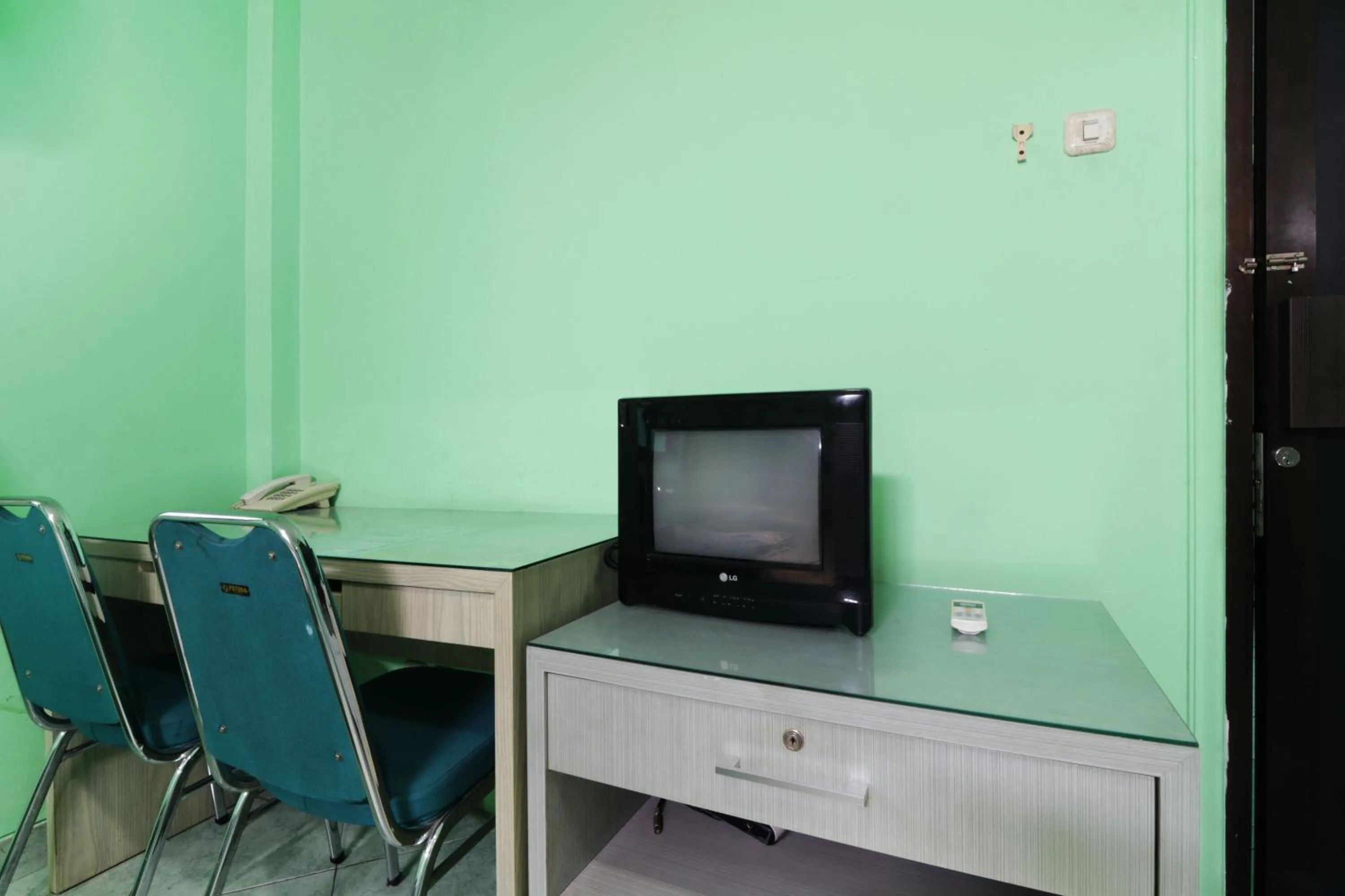 TV and multimedia in Wisma Aam Syariah