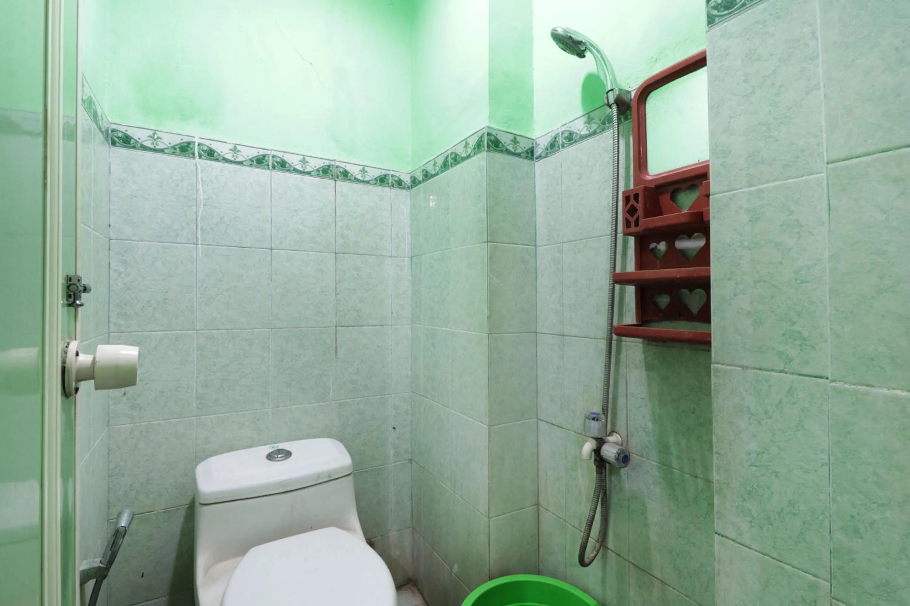 Shower in Wisma Aam Syariah