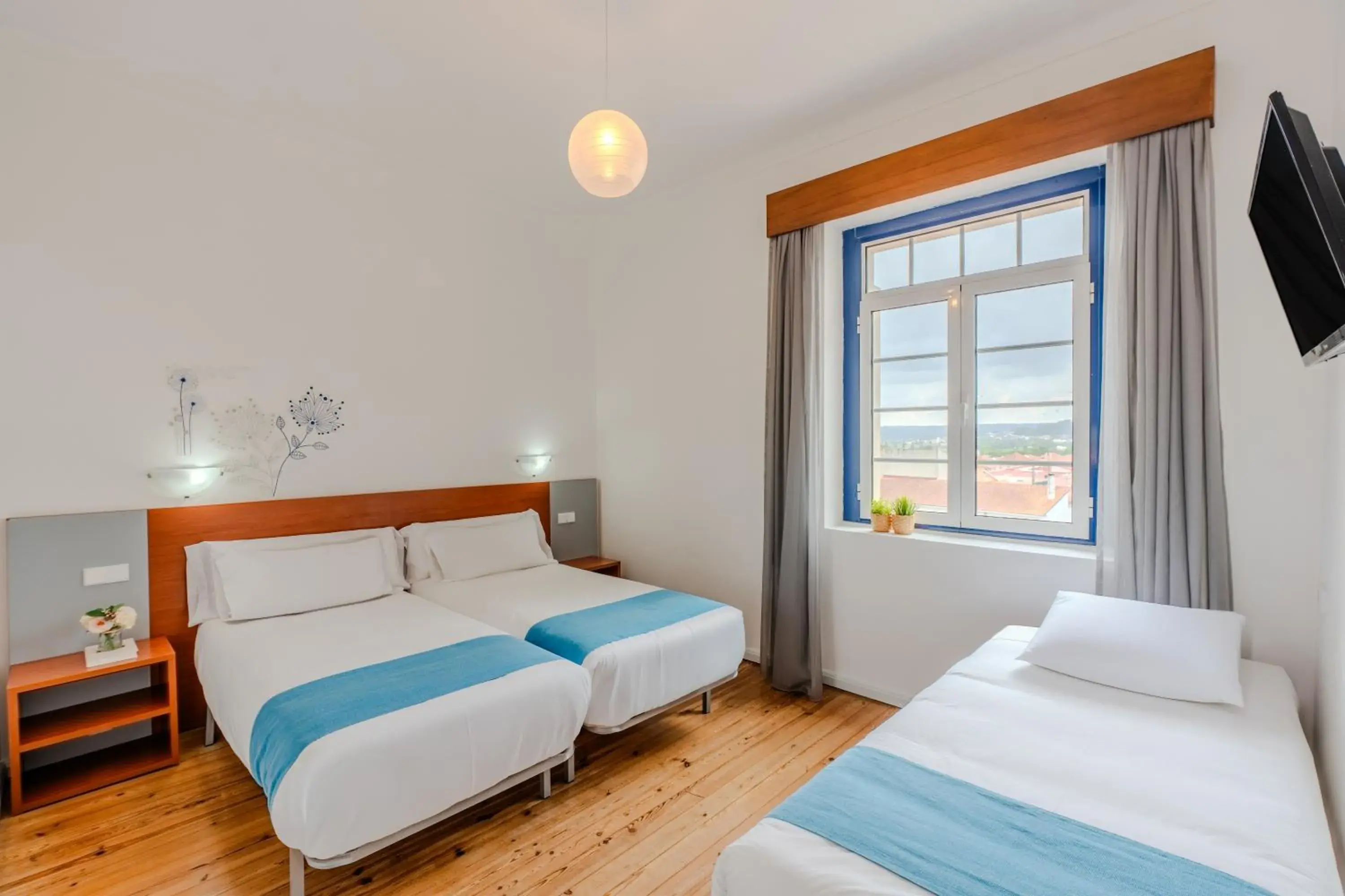 Premium Triple Room in Spirit Hotel Fonte Real - Antigo Hotel Flora Premium Triple Room in Spirit Hotel Fonte Real - Antigo Hotel Flora