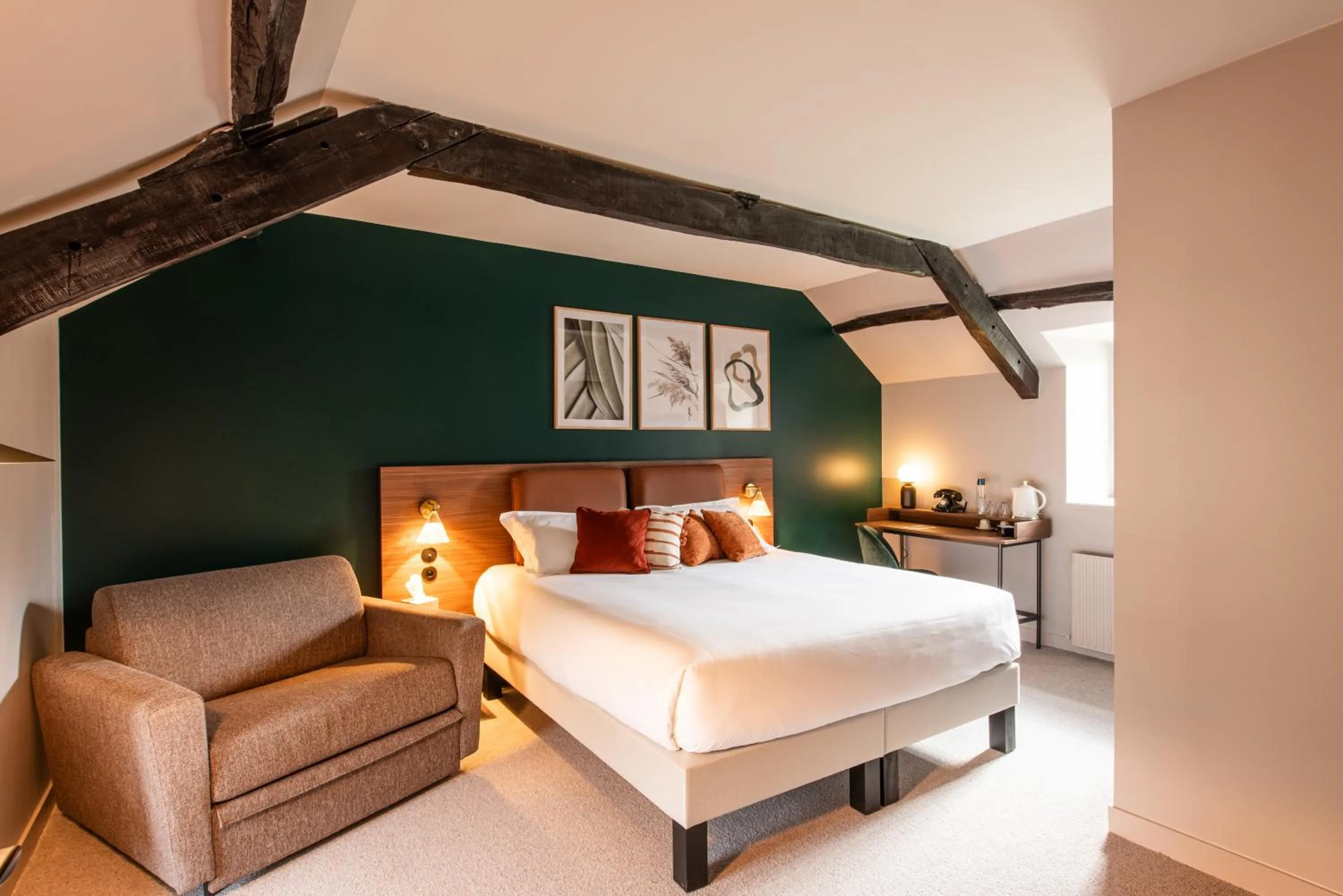 Photo of the whole room, Bed in La Maison OBONO Hôtel & Spa