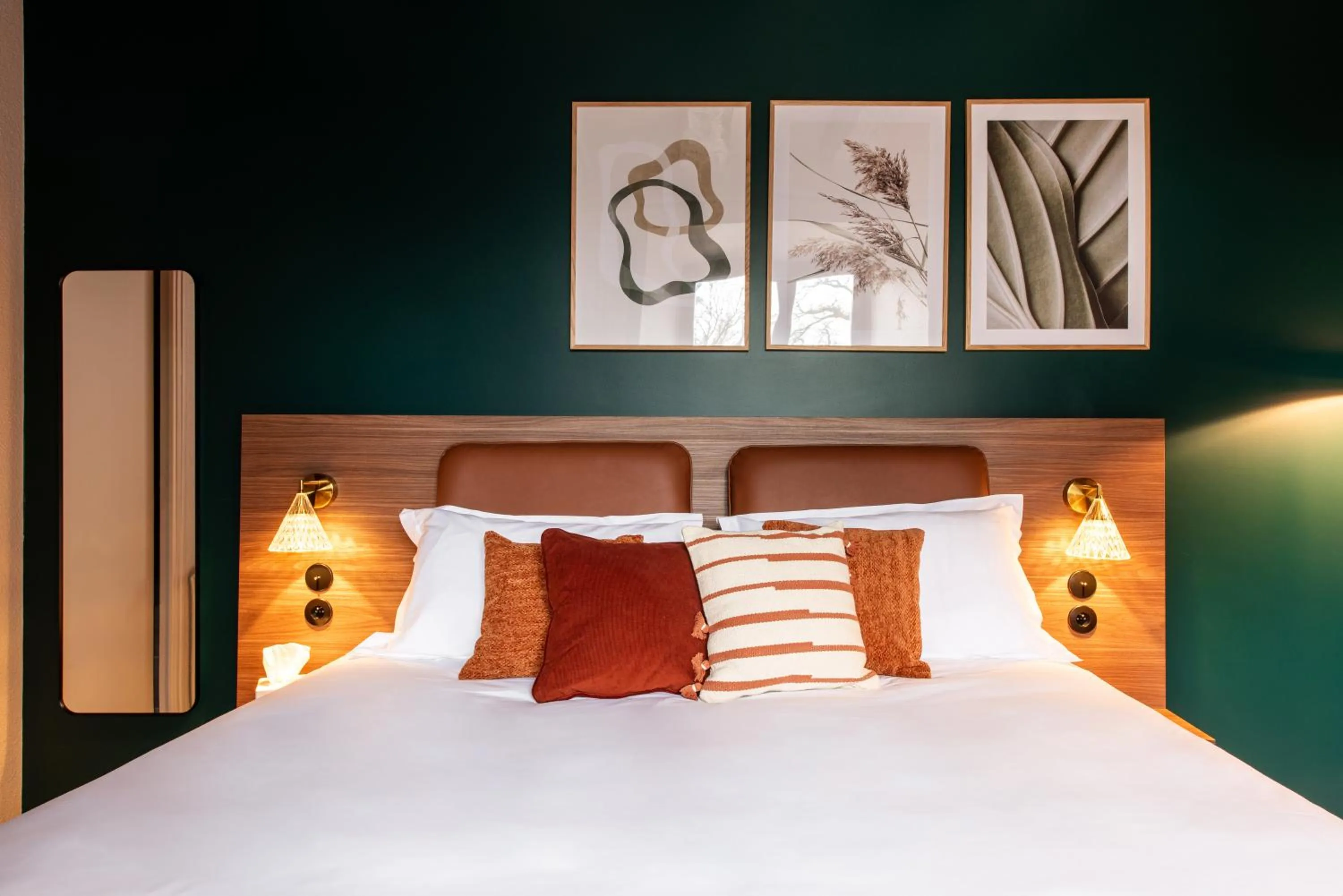 Bed in La Maison OBONO Hôtel & Spa