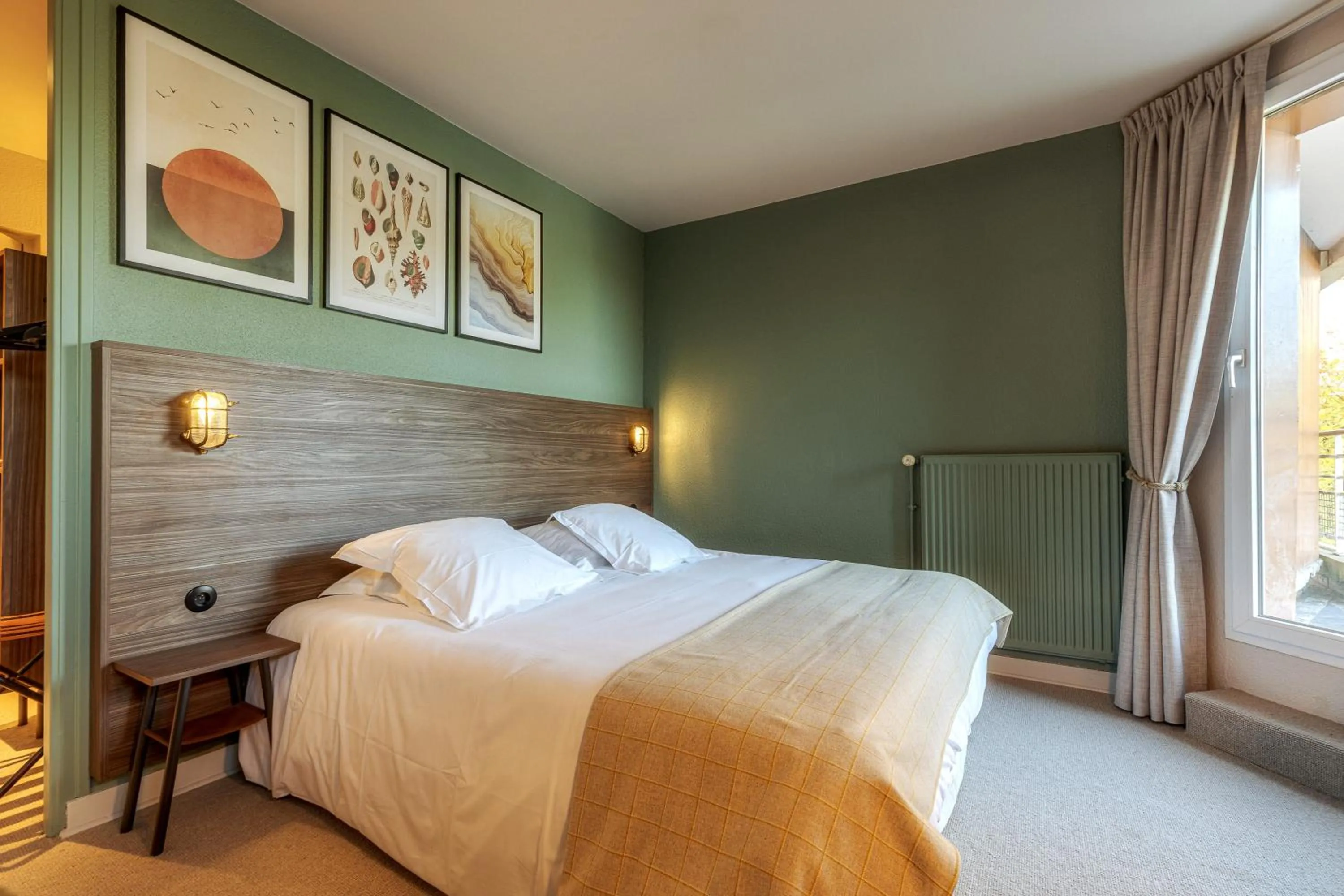 Photo of the whole room, Bed in La Maison OBONO Hôtel & Spa