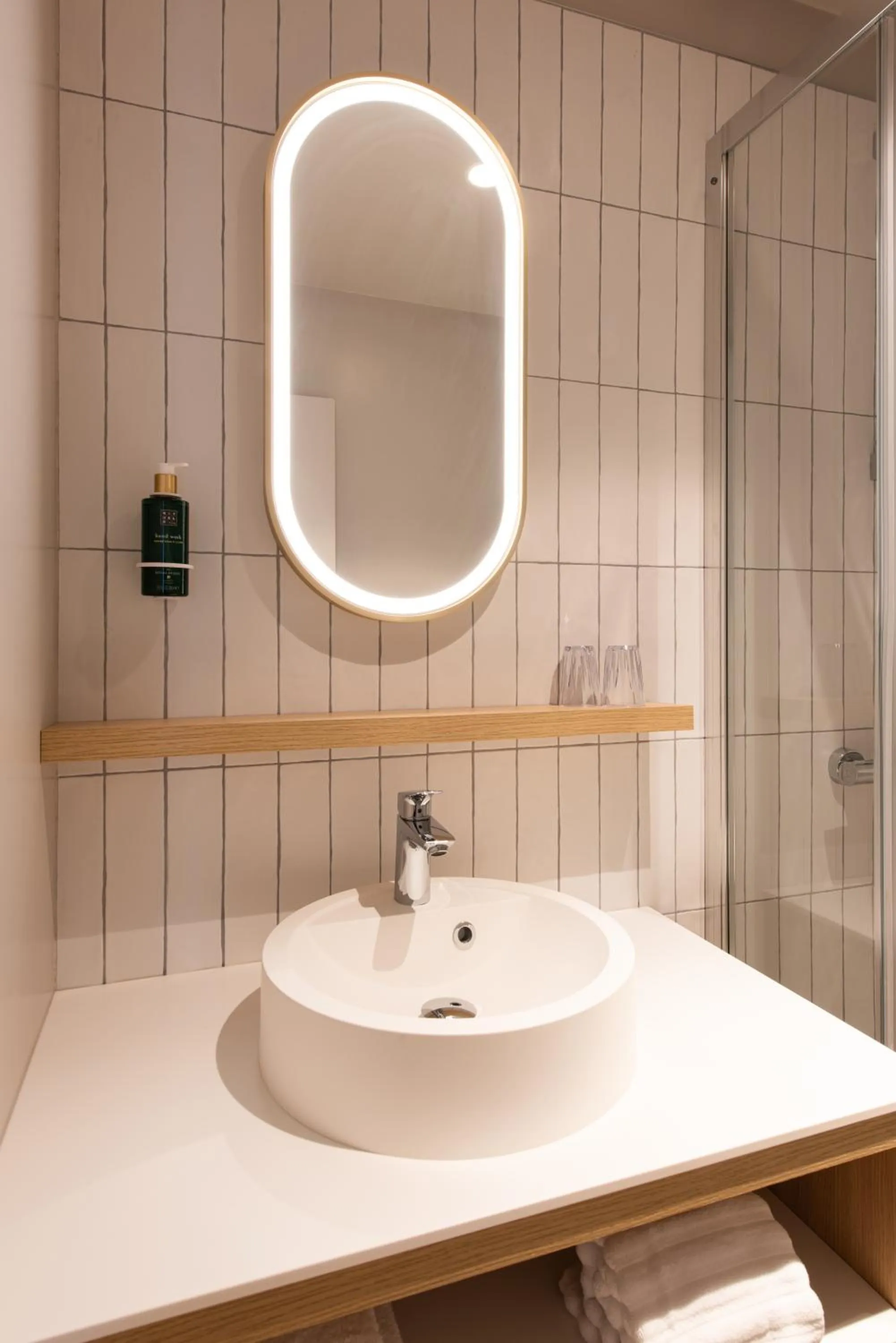 Bathroom in La Maison OBONO Hôtel & Spa