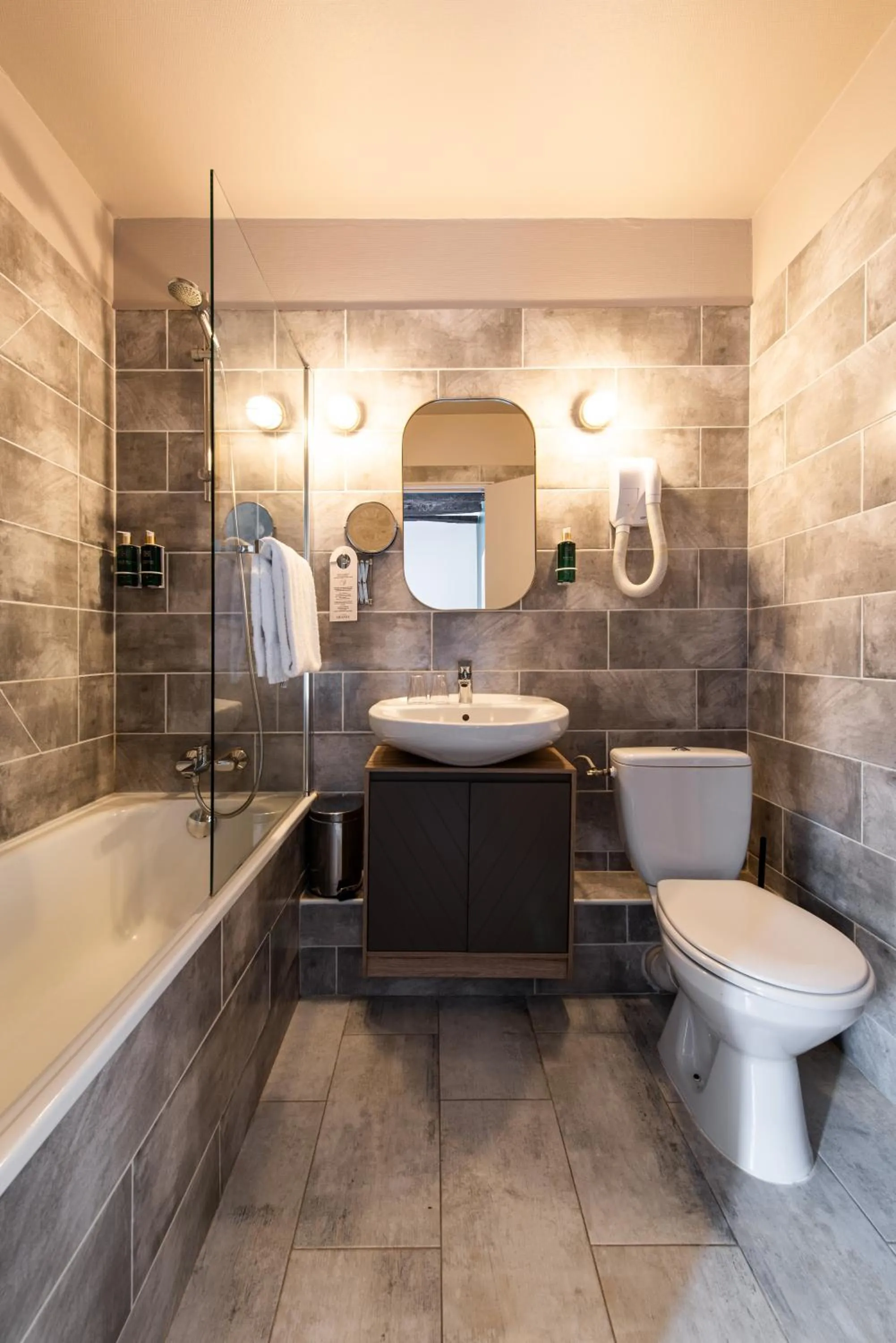 Toilet in La Maison OBONO Hôtel & Spa