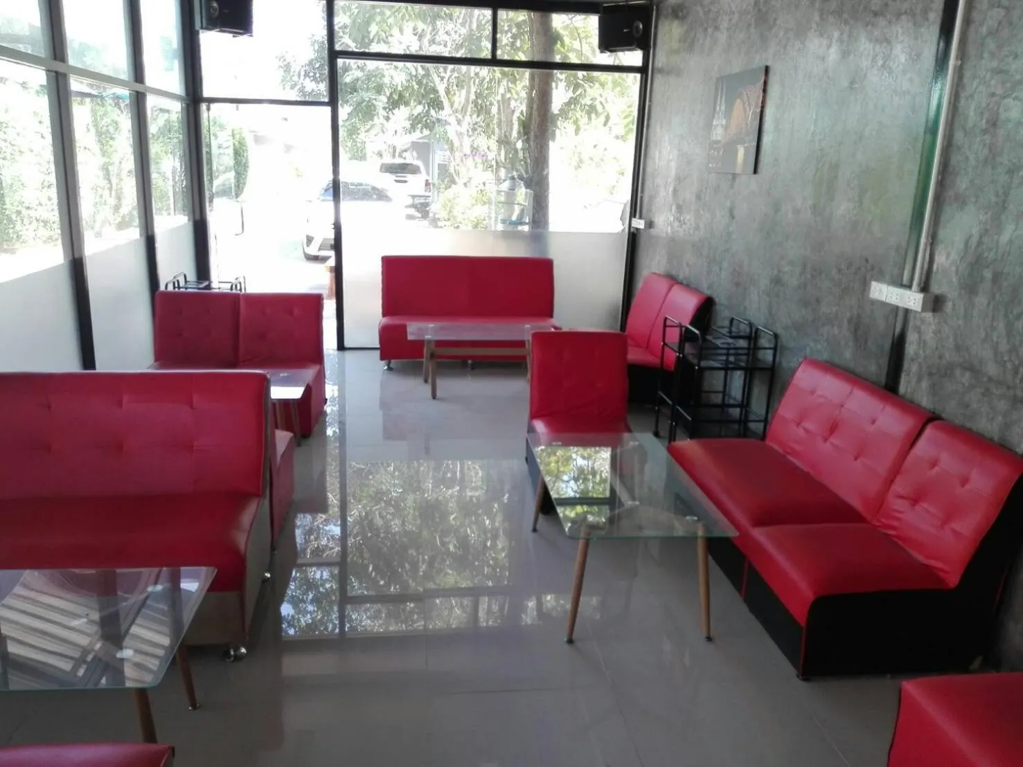 Lobby or reception in The Money Inn