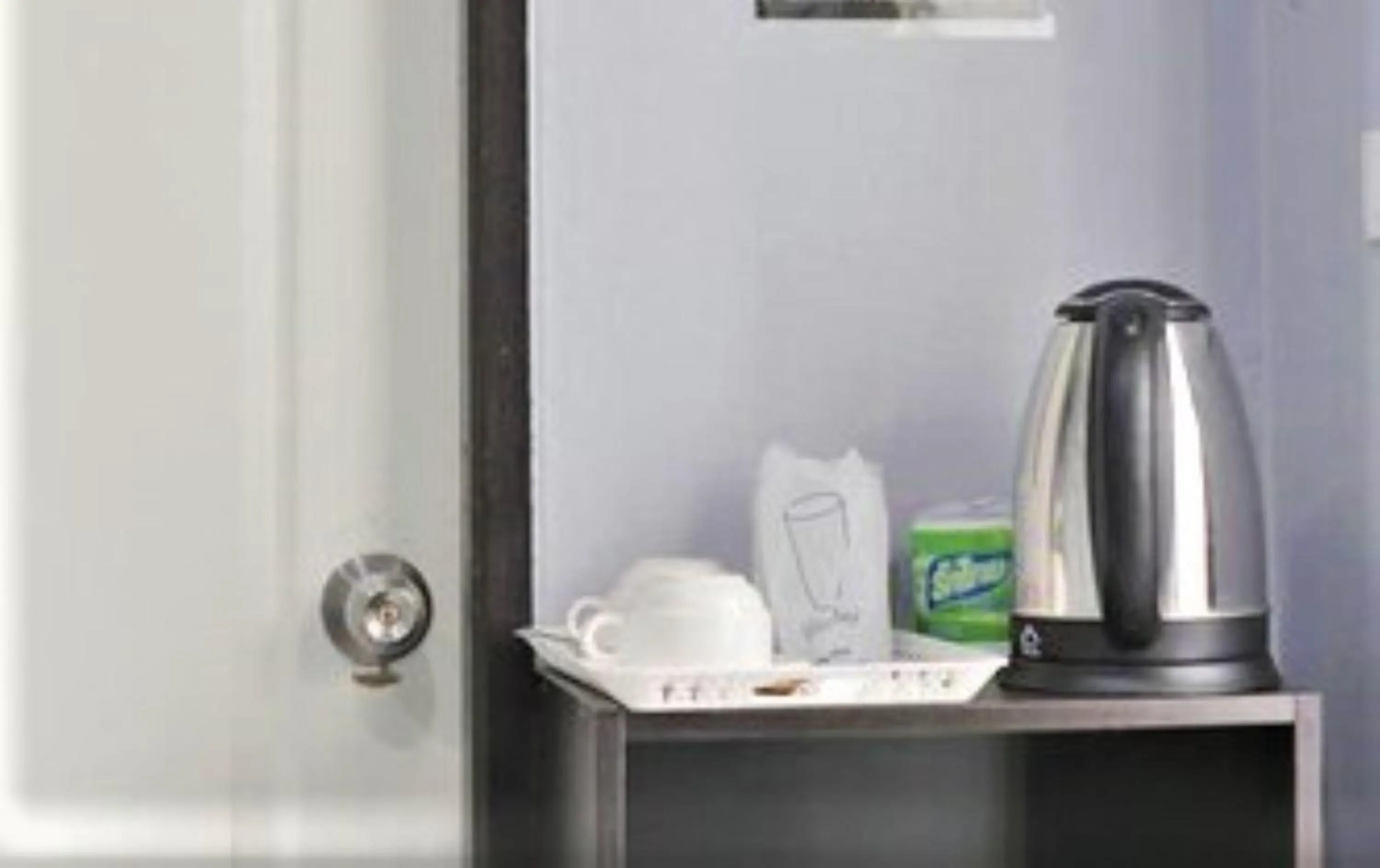 Coffee/tea facilities in The Money Inn