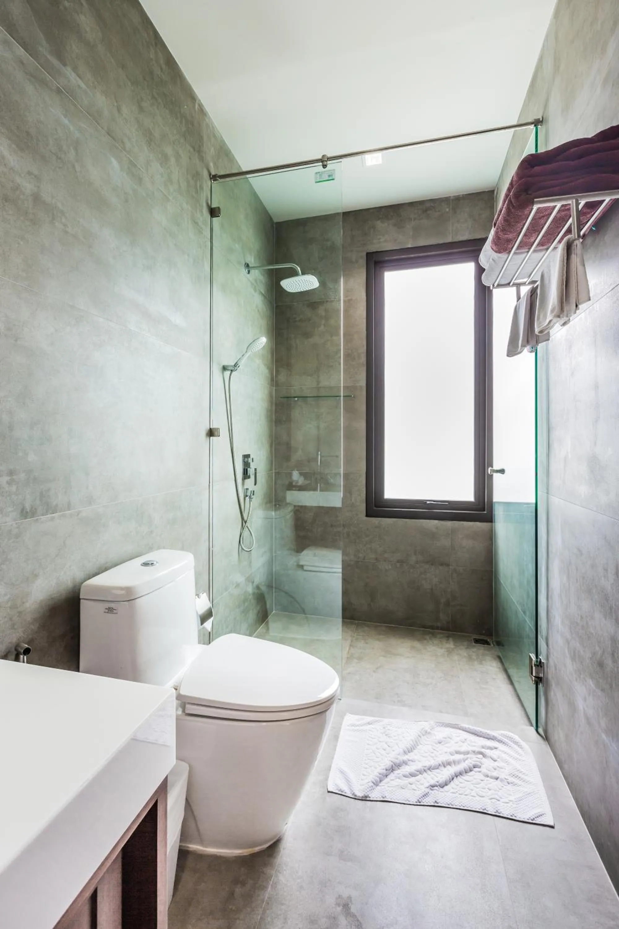 Shower in Villa Palavee (B1)
