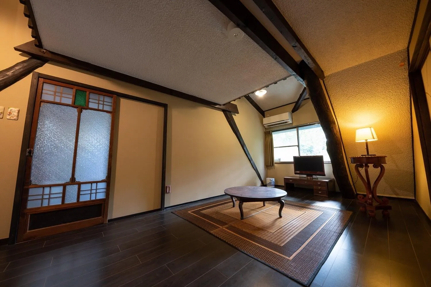 Photo of the whole room in Taisho Yufu no Hana