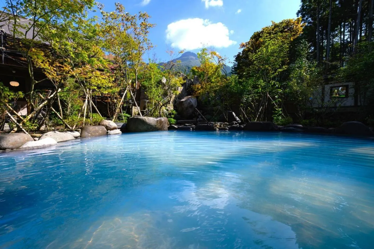 Hot Spring Bath in Taisho Yufu no Hana