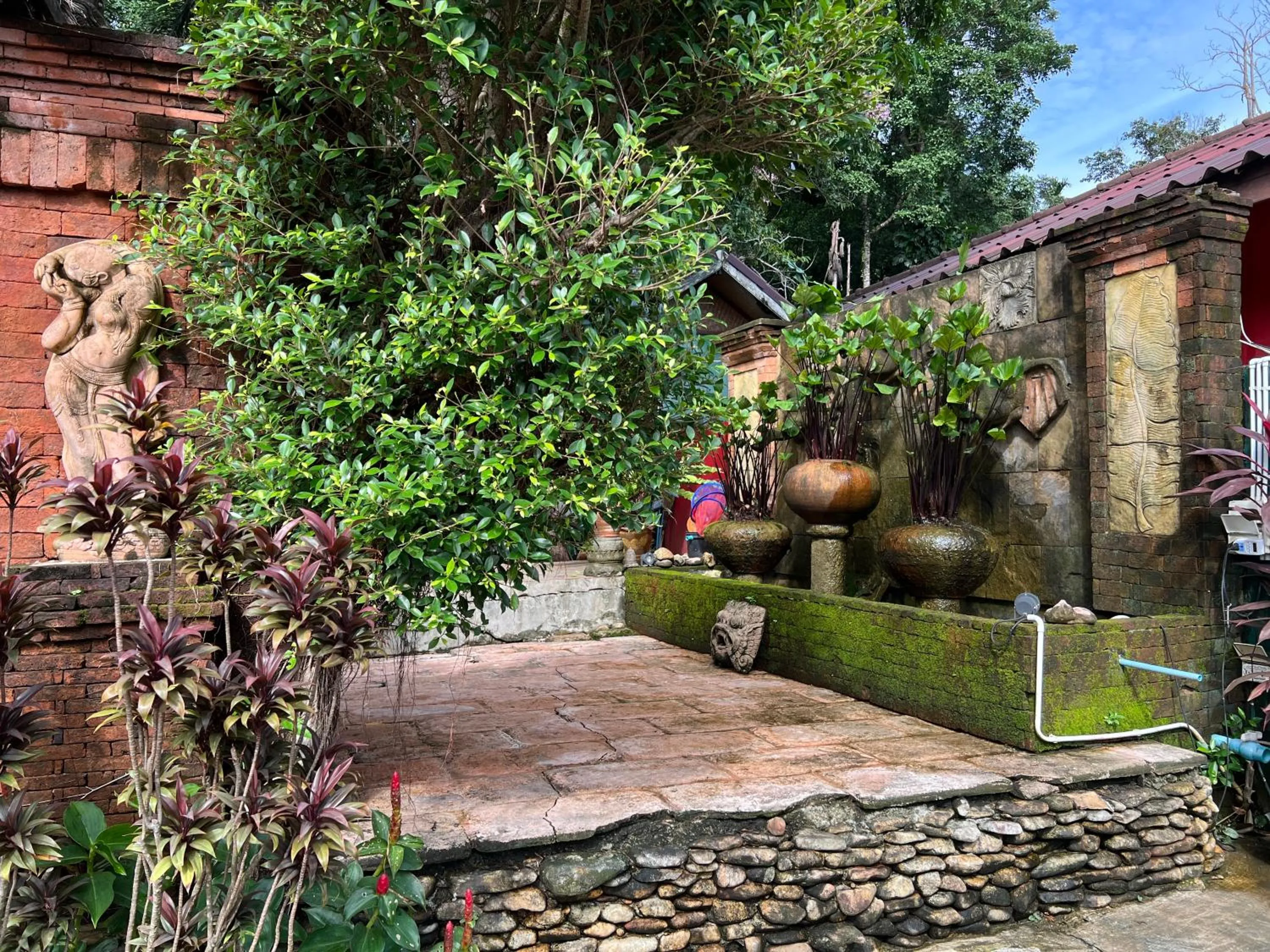 Day in Baan Ton Rak Boutique Resort