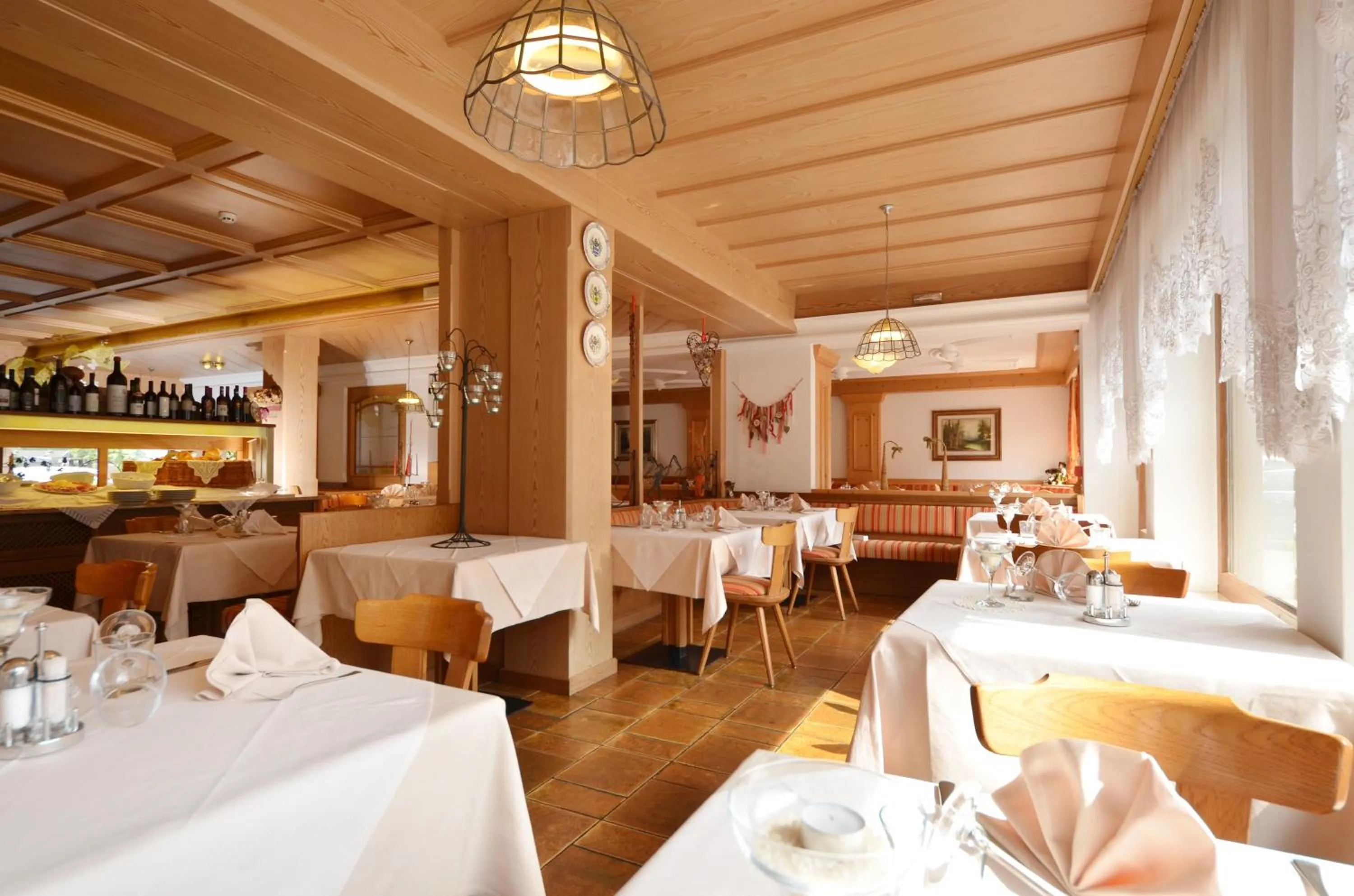 Restaurant/places to eat in Hotel La Soldanella