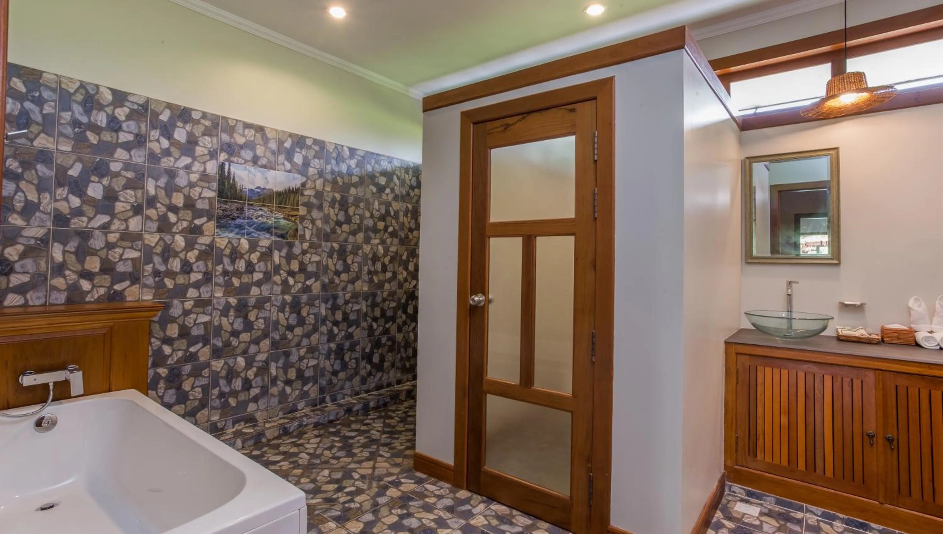 Shower in BB Angkor Green Resort