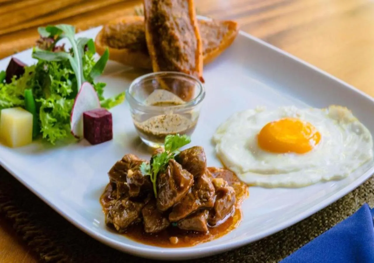 Restaurant/places to eat in BB Angkor Green Resort