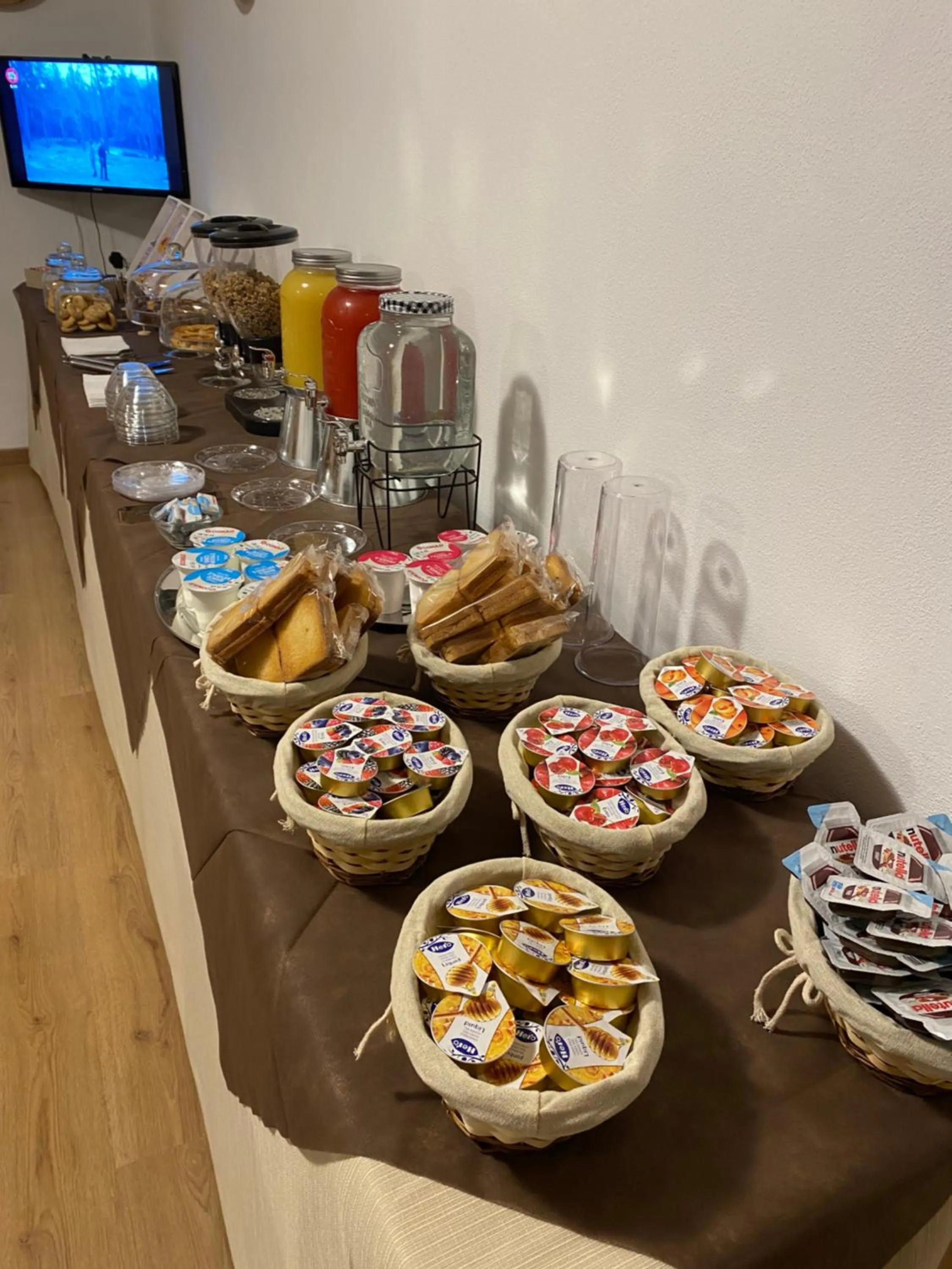 Food and drinks in Villa Marogna