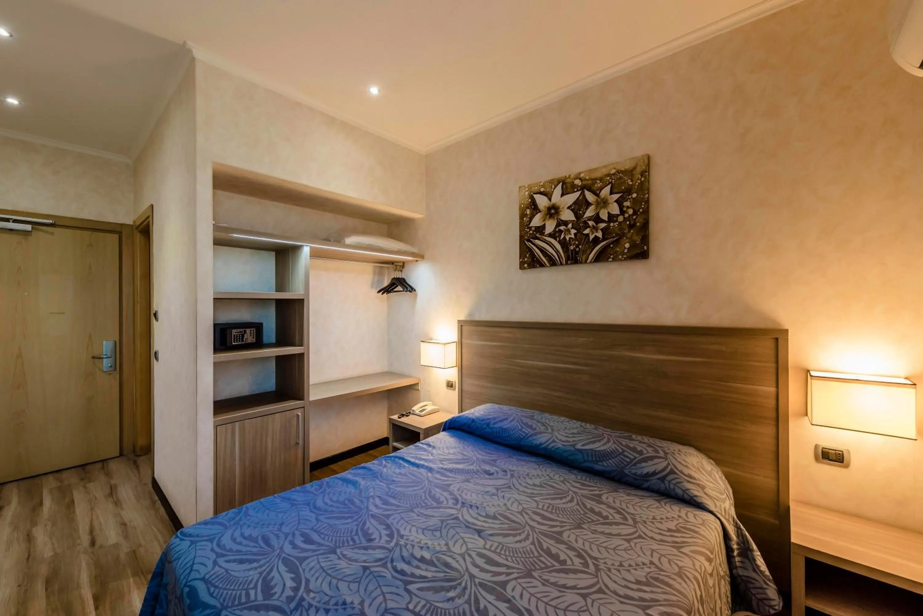 Photo of the whole room, Bed in Hotel Roma Sud