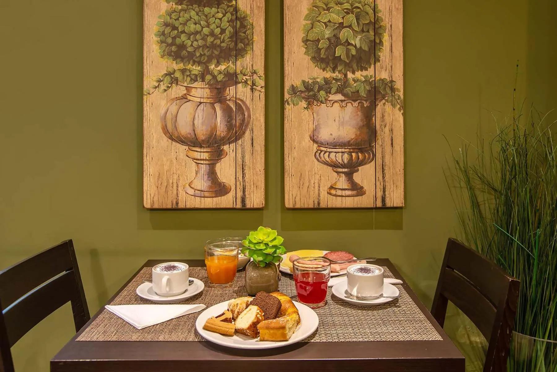 Restaurant/places to eat in Hotel Roma Sud