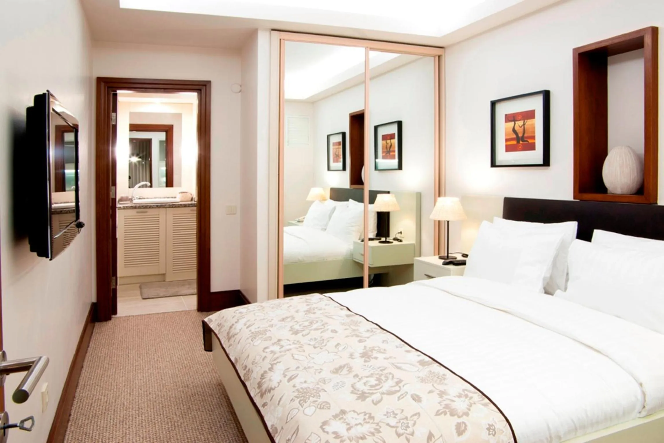 Bedroom, Bed in 116 Residence