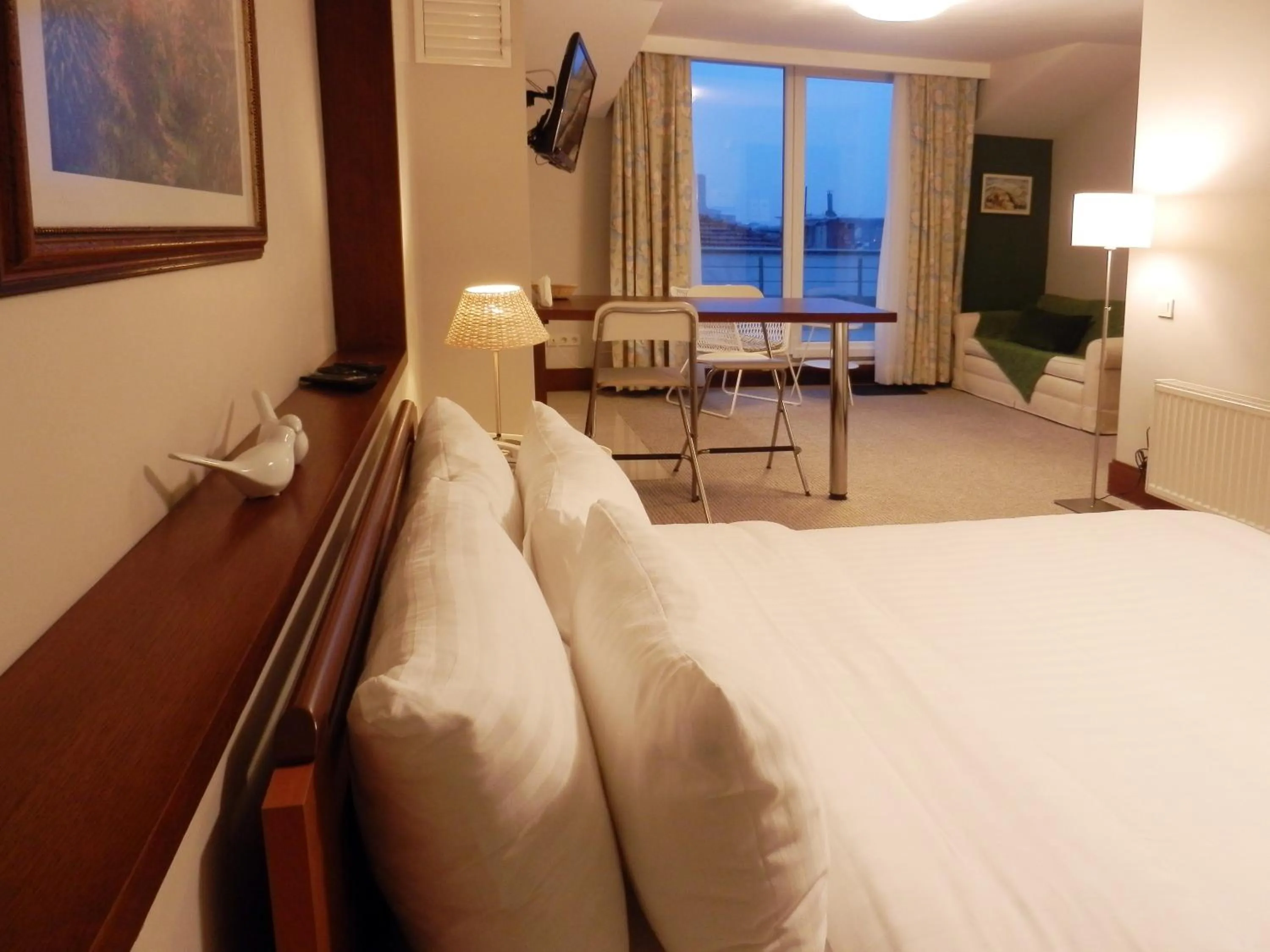 Photo of the whole room, Bed in 116 Residence